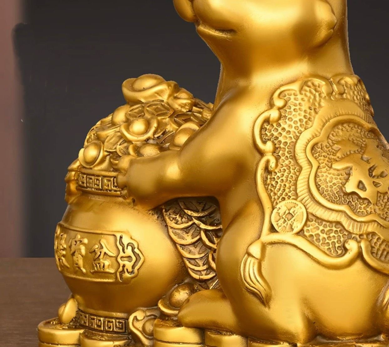 THỎ HOÀNG ĐẠO DỒI DÀO MAY MẮN