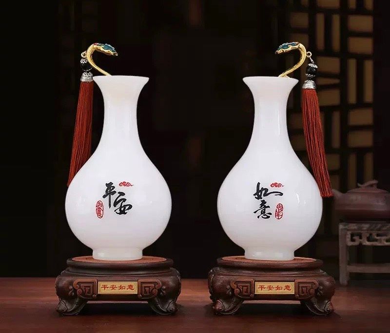 CẶP BÌNH NGỌC TRANG TRÍ MAY MẮN - TINH TẾ VÀ SANG TRỌNG