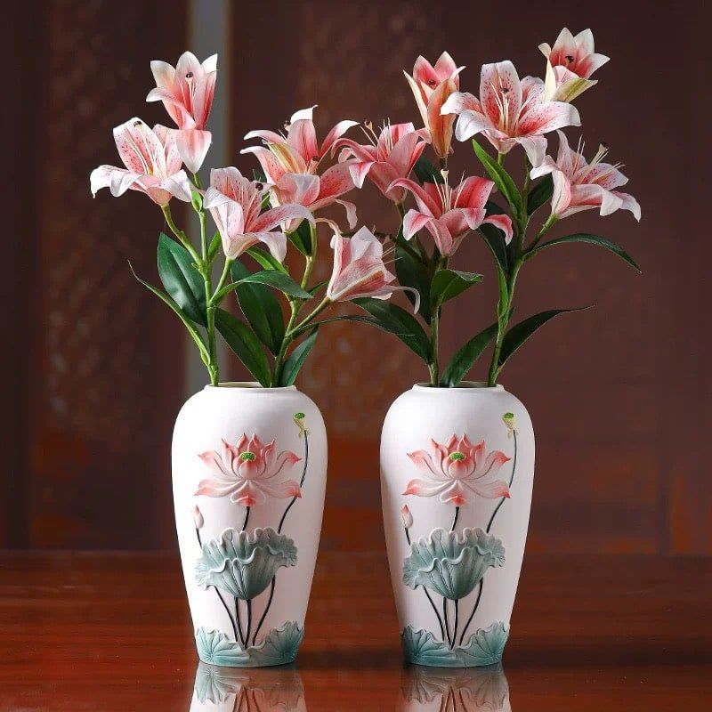 Cặp Bình Hoa Hoa Sen – Vẻ Đẹp Trang Nhã Từ Gốm Sứ