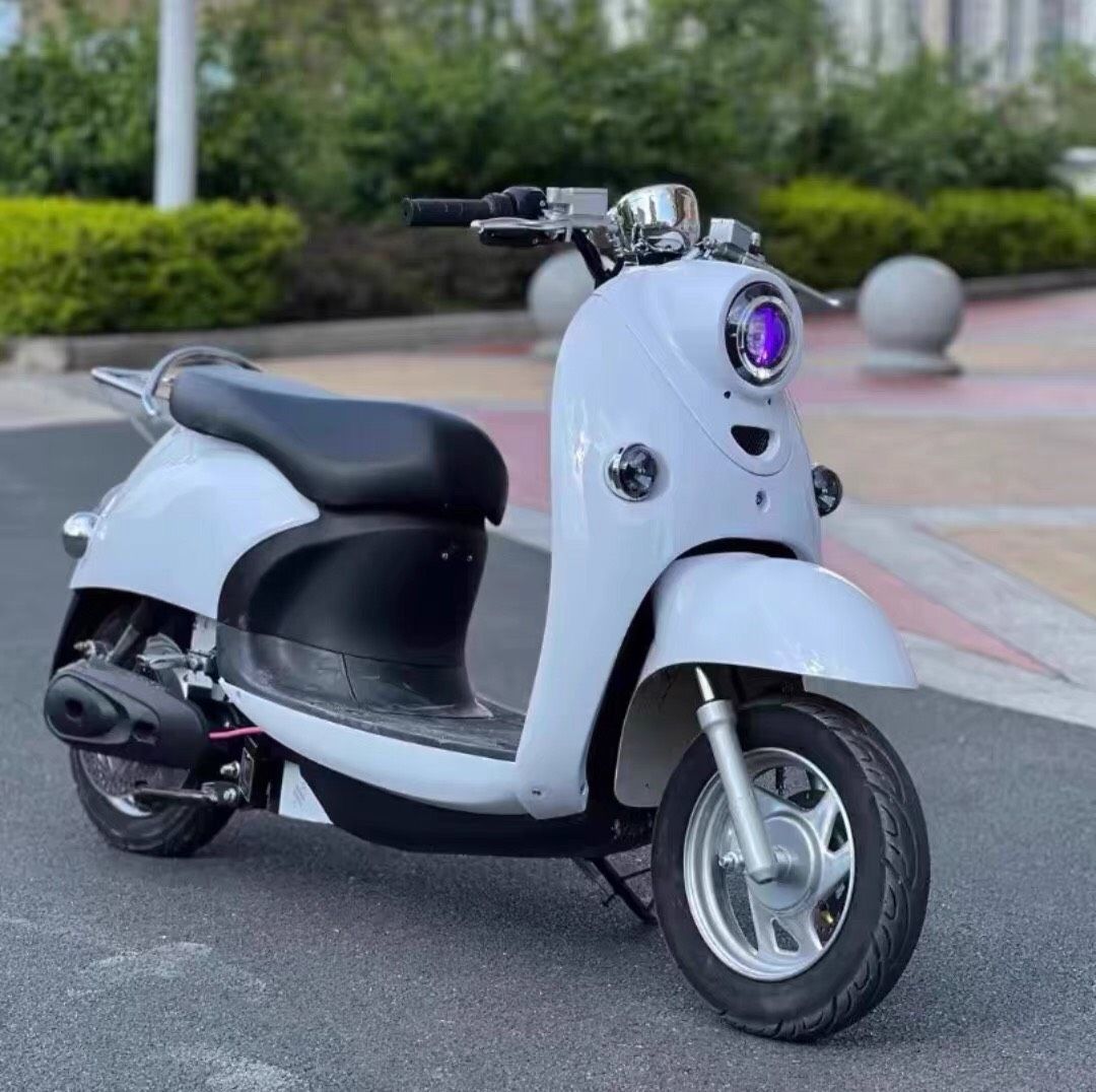 XE MÁY ĐIỆN THỜI TRANG CAO CẤP - PHƯƠNG TIỆN DI CHUYỂN TIỆN LỢI VÀ HIỆU QUẢ BK-ME-033000-VN-0053