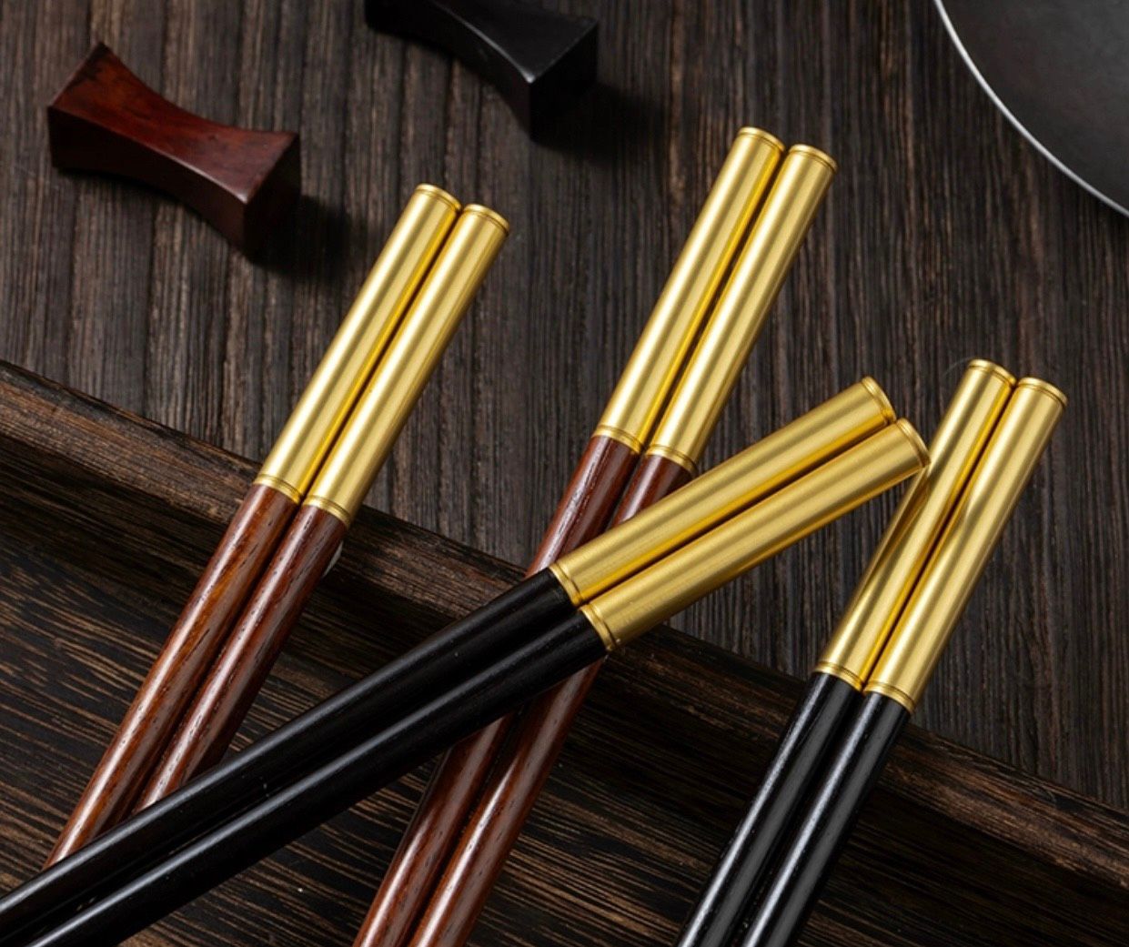 Bộ Đũa Ăn Gỗ Cao Cấp – Vẻ Đẹp Sang Trọng Cho Bữa Ăn Gia Đình BK-WO-002900-VN-0155