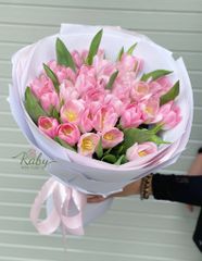 BÓ HOA TULIP HỒNG NHẬP KHẨU