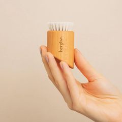 Bàn Chải Len - HERGlow Face Brush