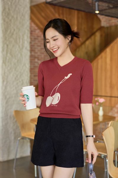 Áo len lông thỏ tay lỡ cổ tim họa tiết Cherry