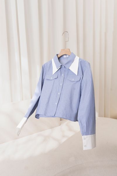 Áo sơ mi phối cổ rời cách điệu chất thô họa tiết kẻ trẻ trung