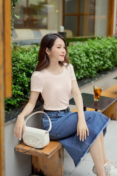 Áo thun nữ chất tăm lạnh cổ tròn tay bồng ngắn