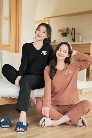 Bộ cotton thu đông nữ thiết kế Cardina dài tay cổ V gấu suông