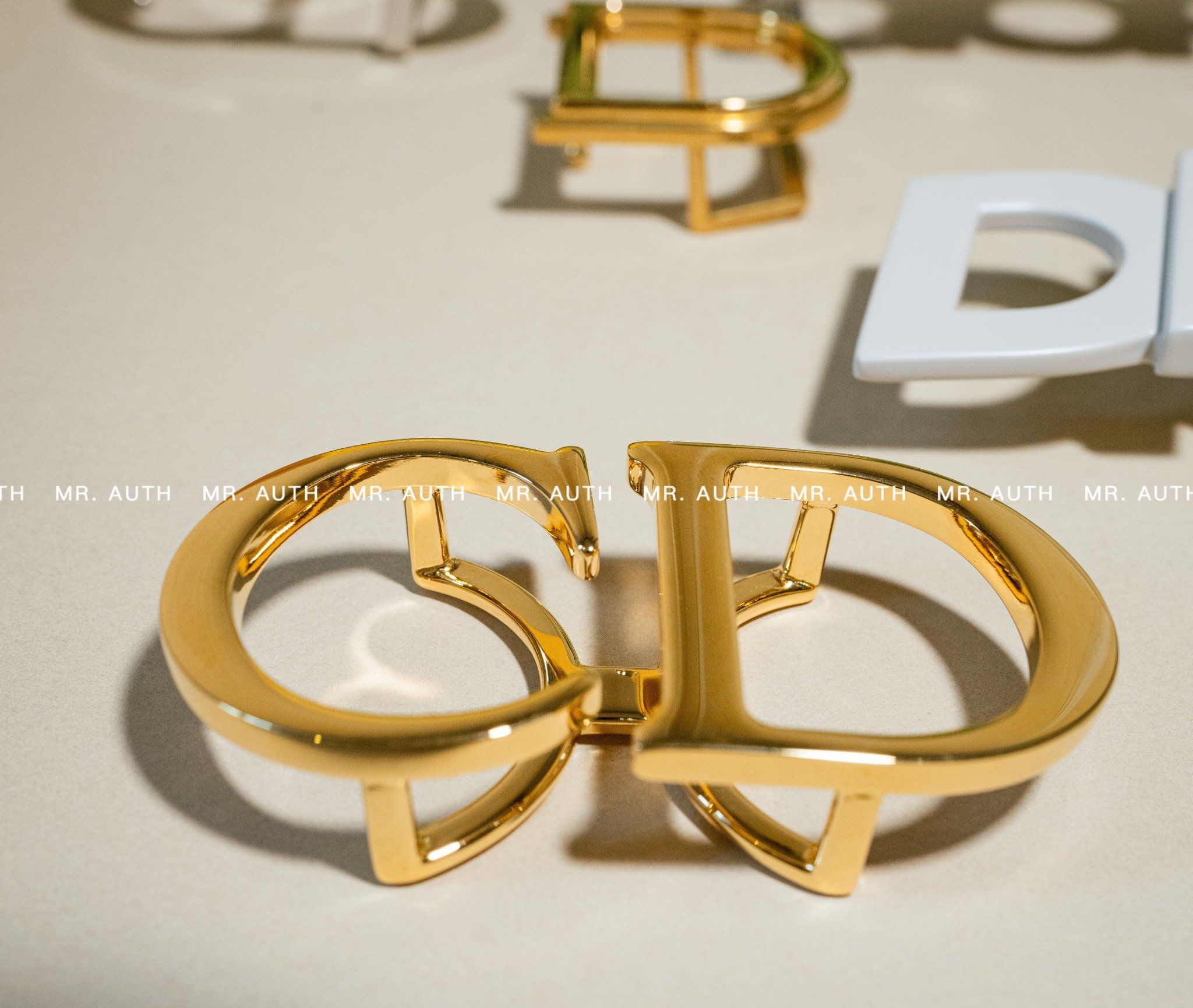 Dior CD Belt Buckle & Reversible Leather Belt