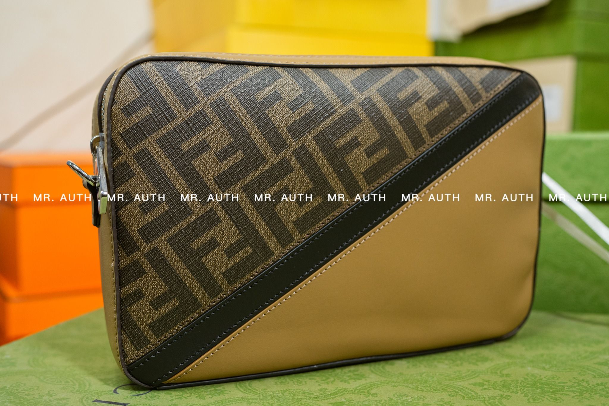 Fendi Diagonal Camera Case Multicolour leather Bag