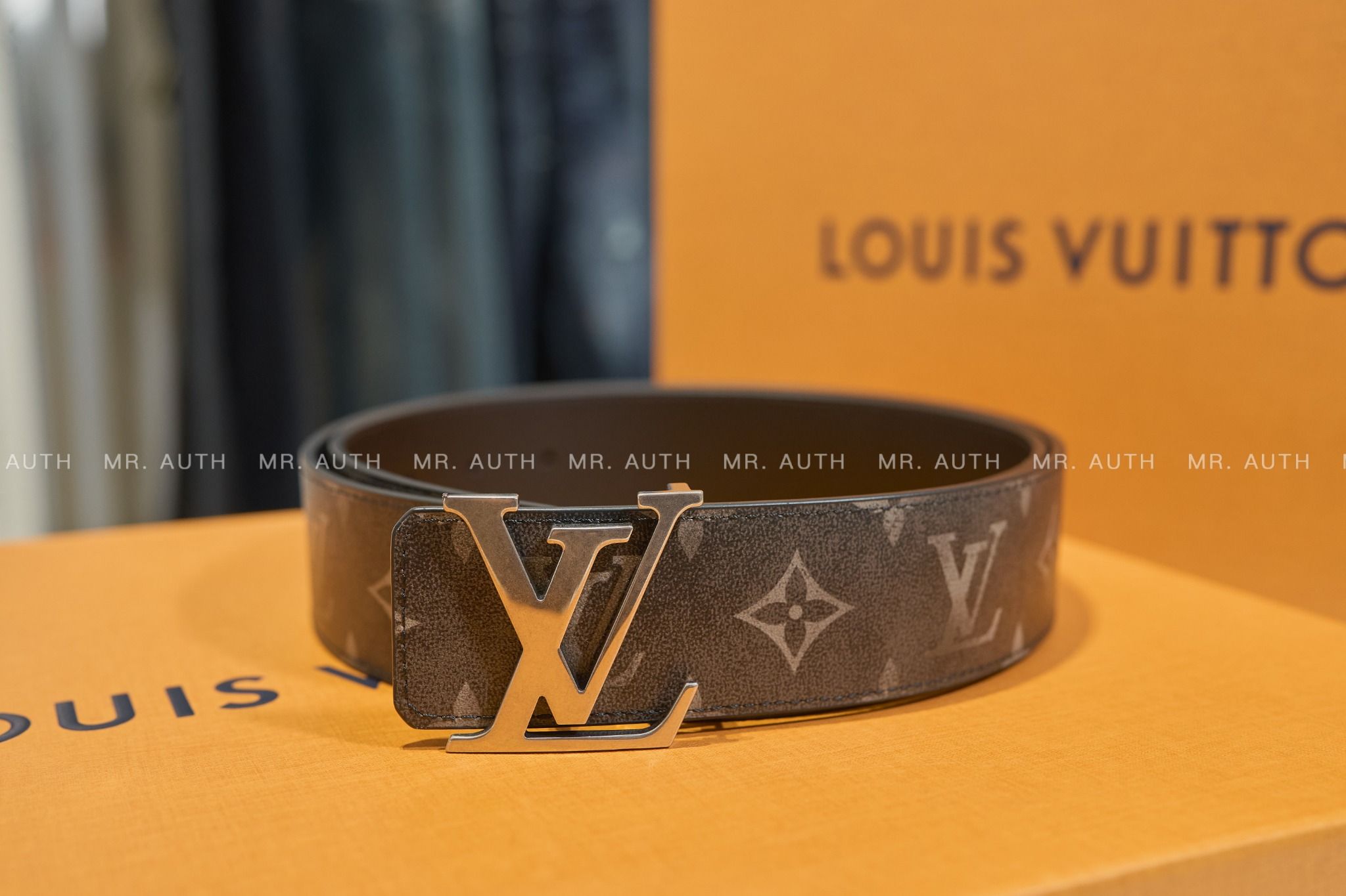 Louis Vuitton Initials 35mm Reversible Belt.