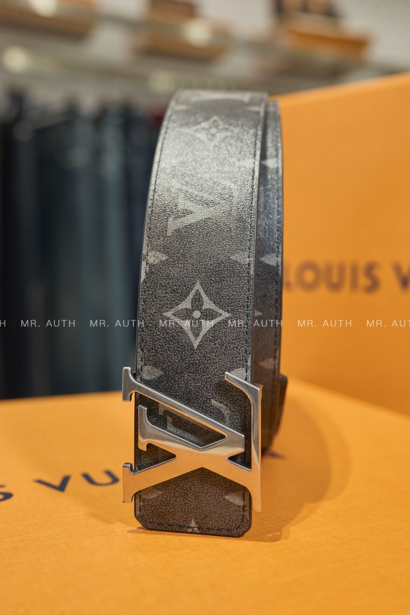 Louis Vuitton Initials 35mm Reversible Belt.