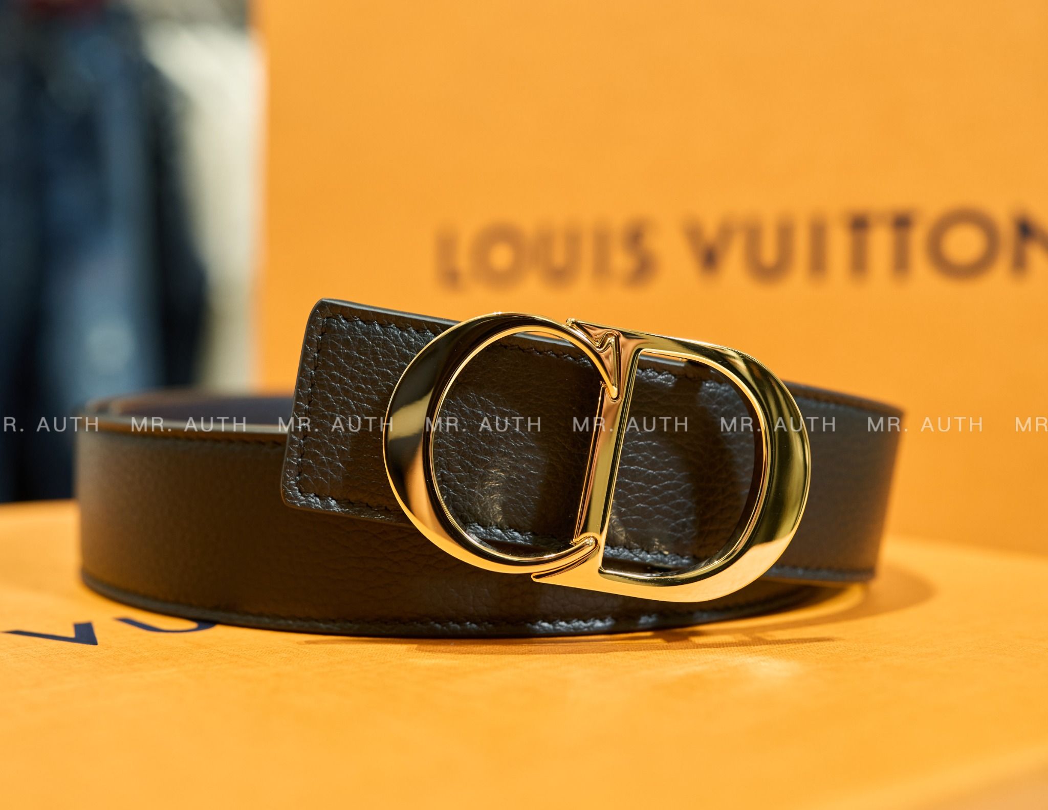 Dior CD Belt Buckle & Reversible Leather Belt