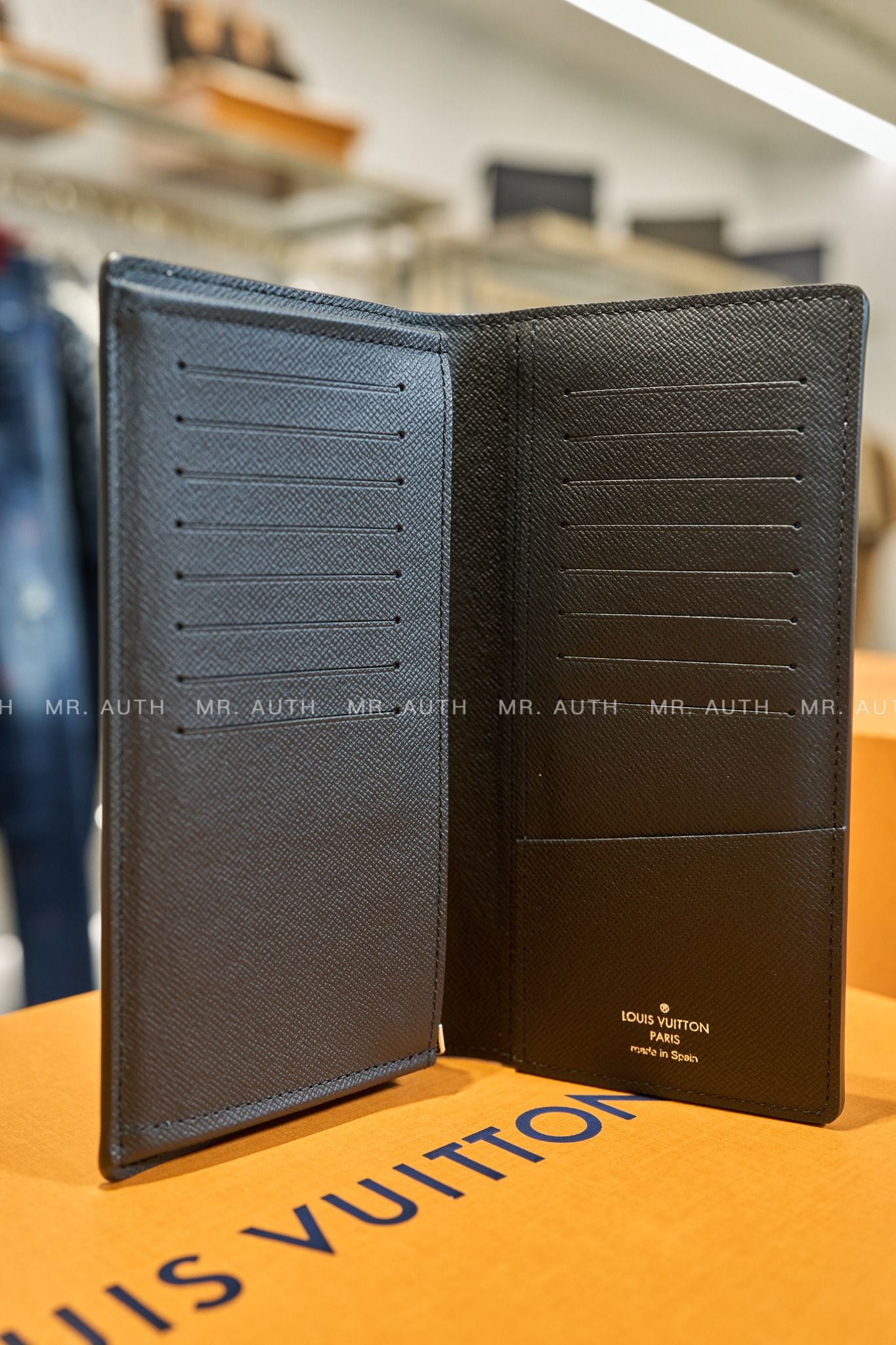 Louis Vuitton Brazza Wallet