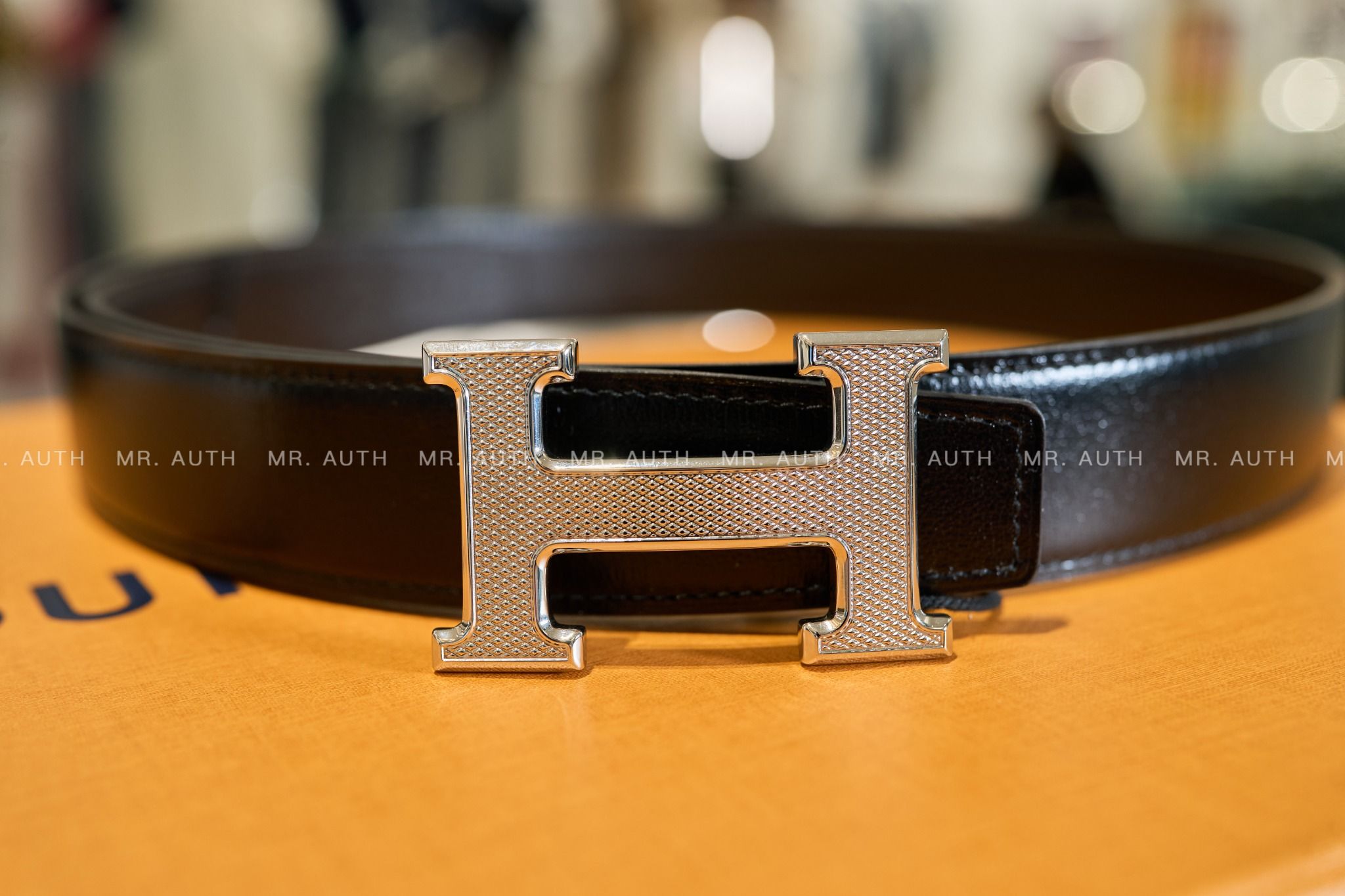 Hermes H Guillochee Belt Buckle & Reversible Leather Strap 32mm