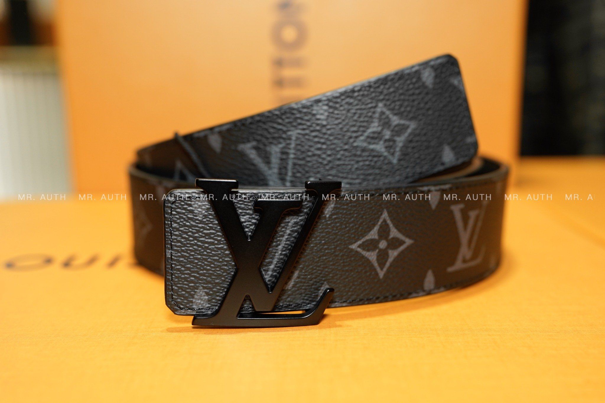 Louis Vuitton LV Initials 40mm Reversible Belt.