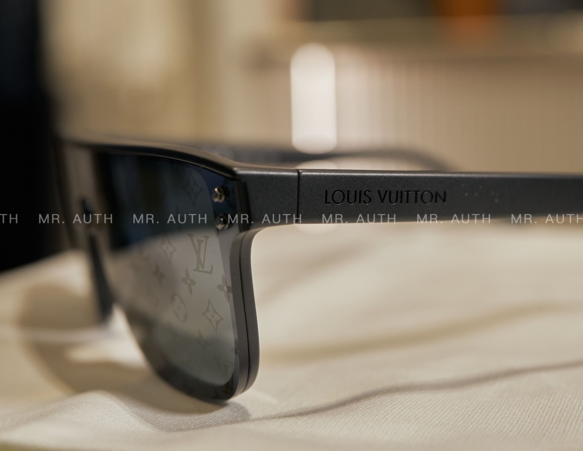 Louis Vuitton LV Waimea Sunglasses