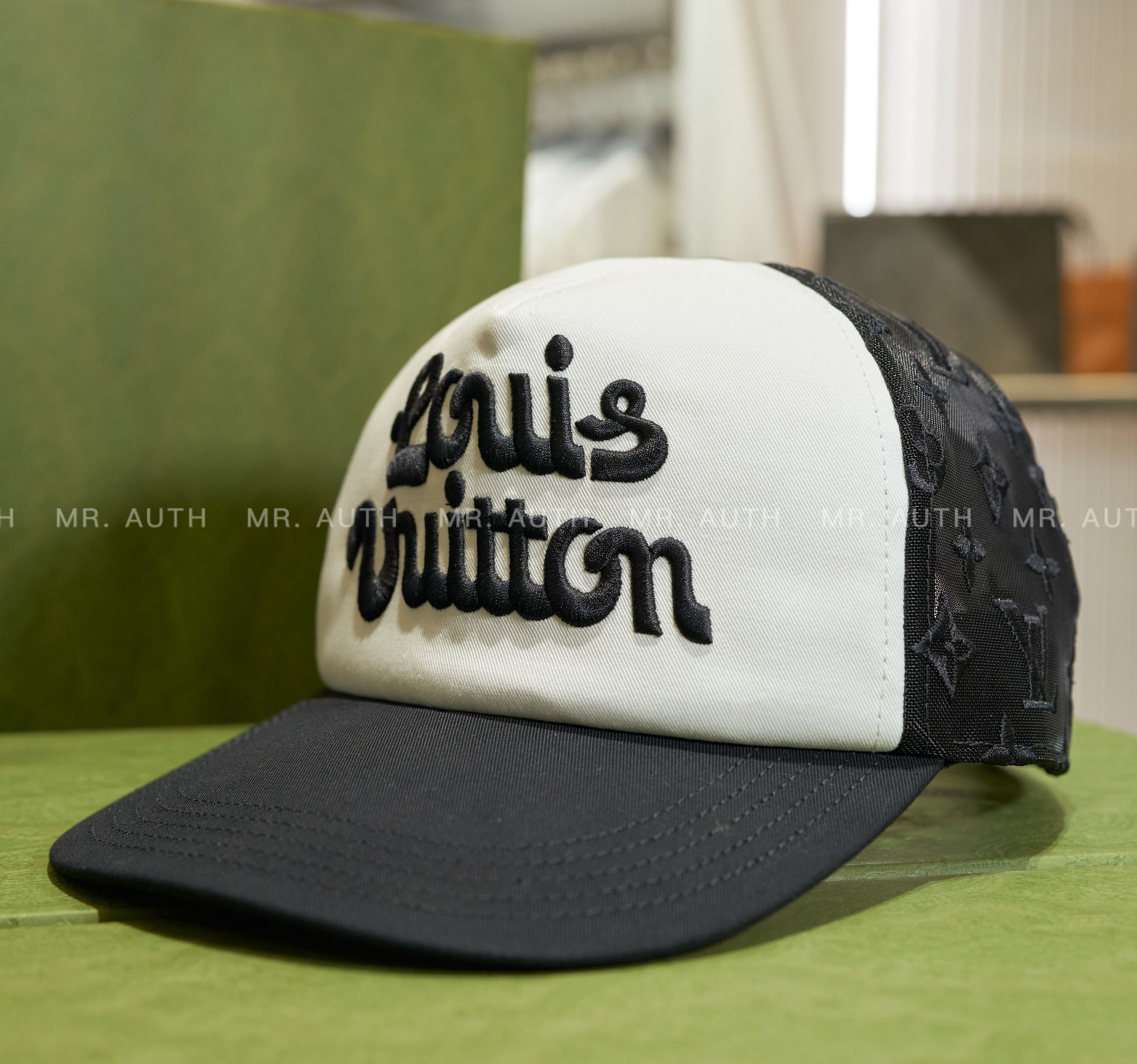 Louis Vuitton Signature Cap.