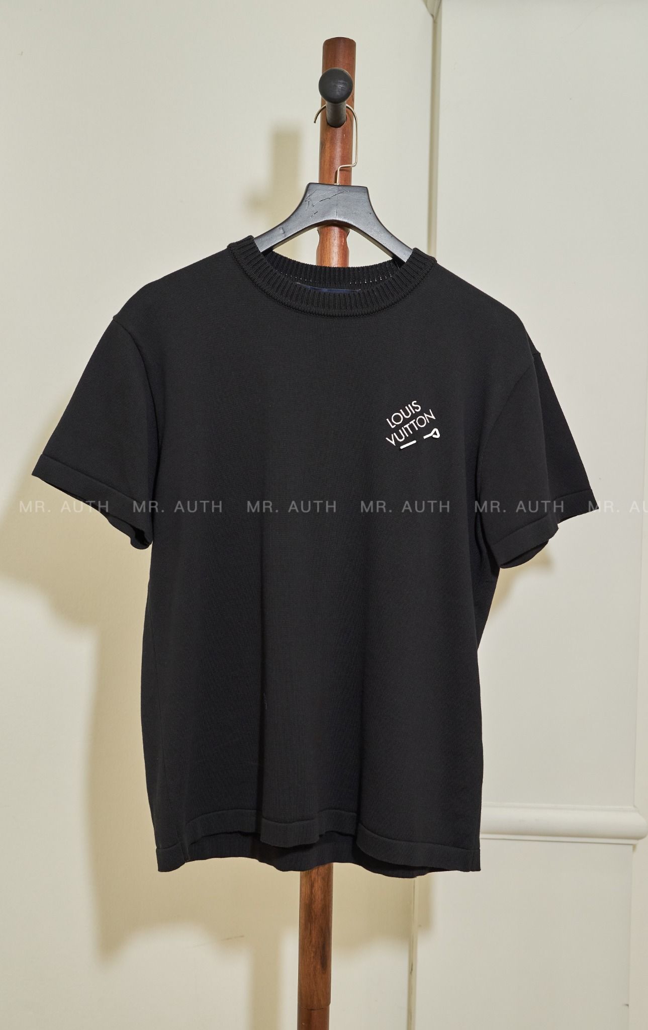 Louis Vuitton Embroidered Signature Short-Sleeved Cotton Crewneck.