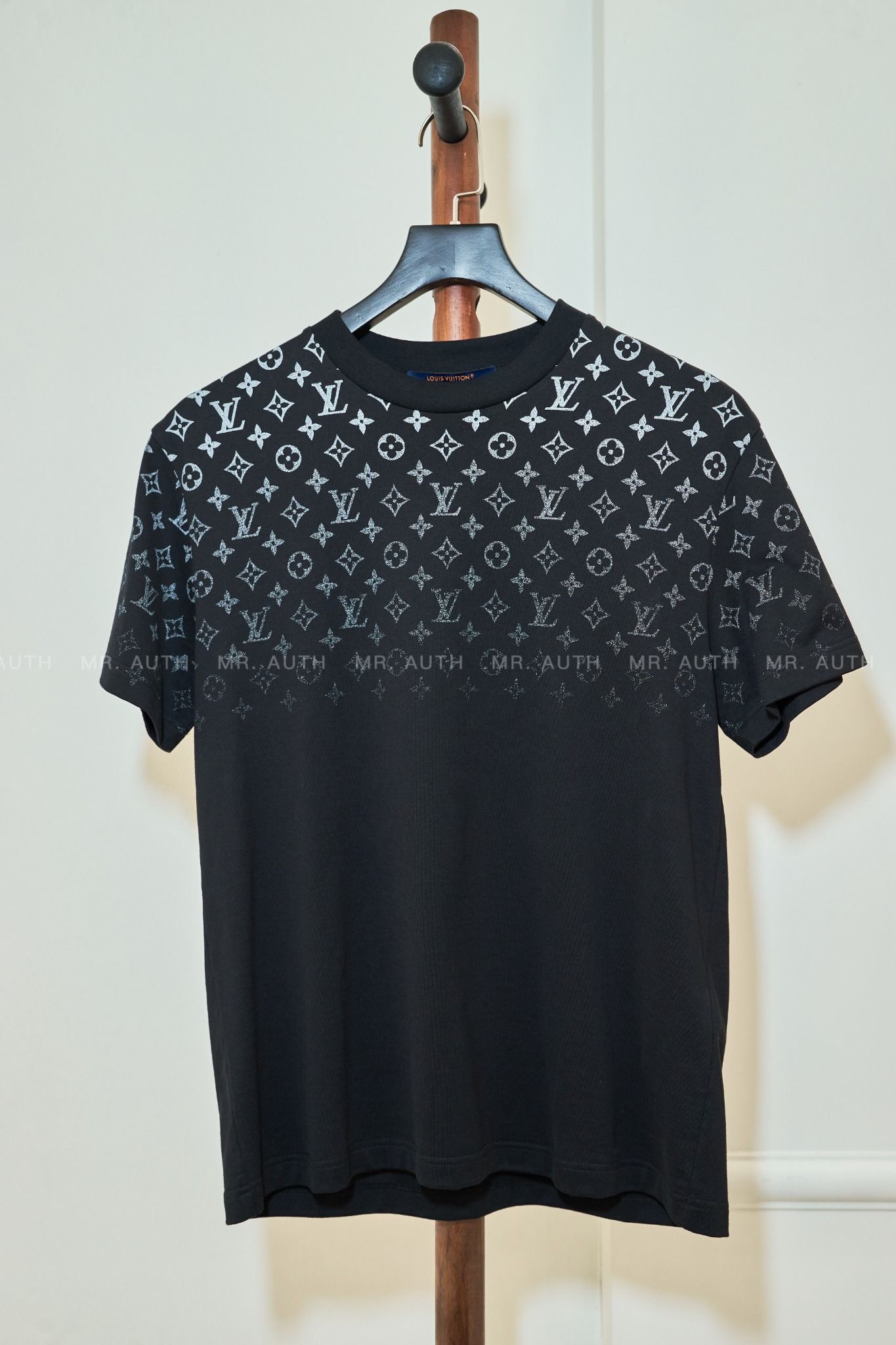 Louis Vuitton Gradient Cotton T-Shirt.