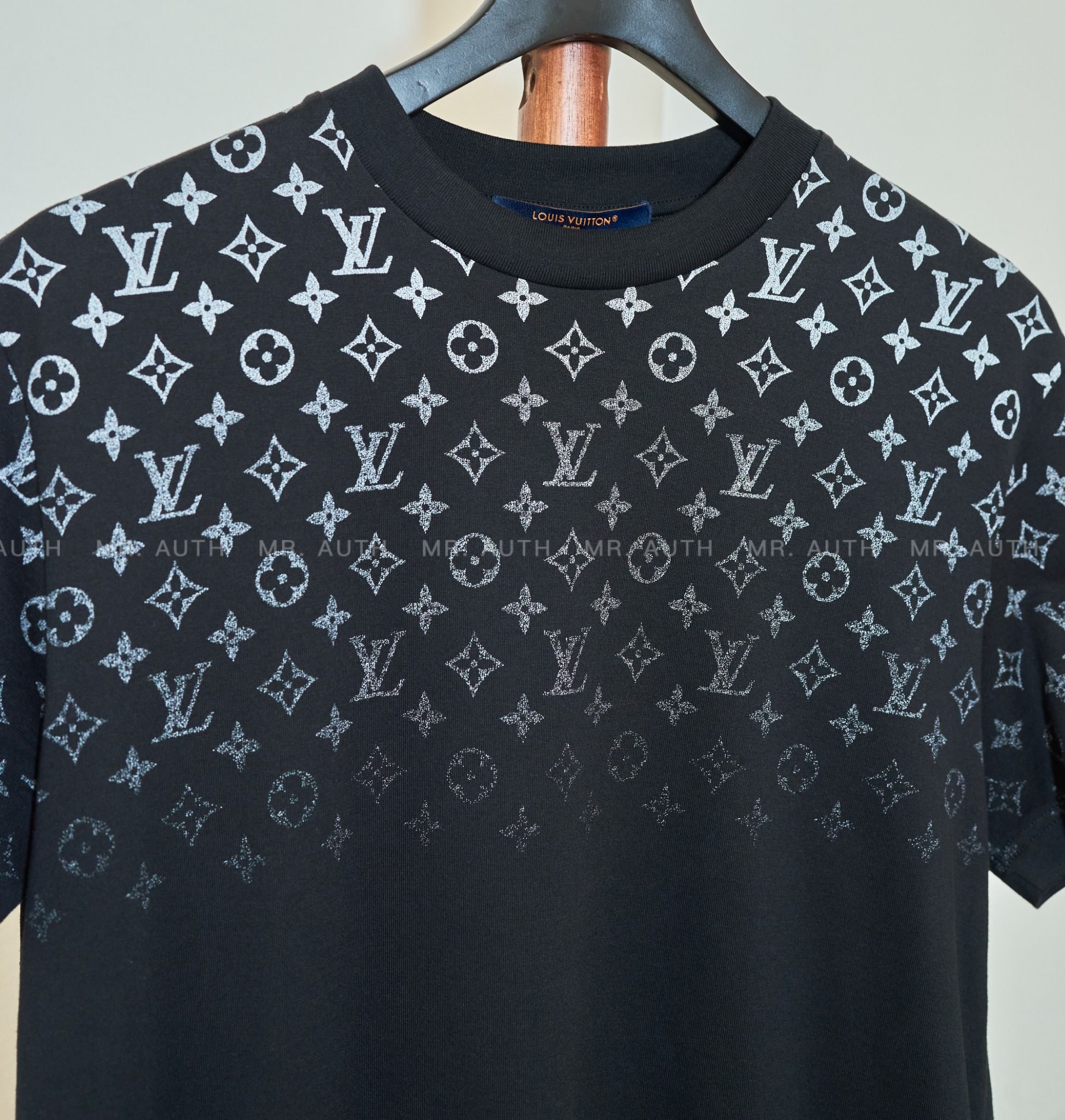Louis Vuitton Gradient Cotton T-Shirt.