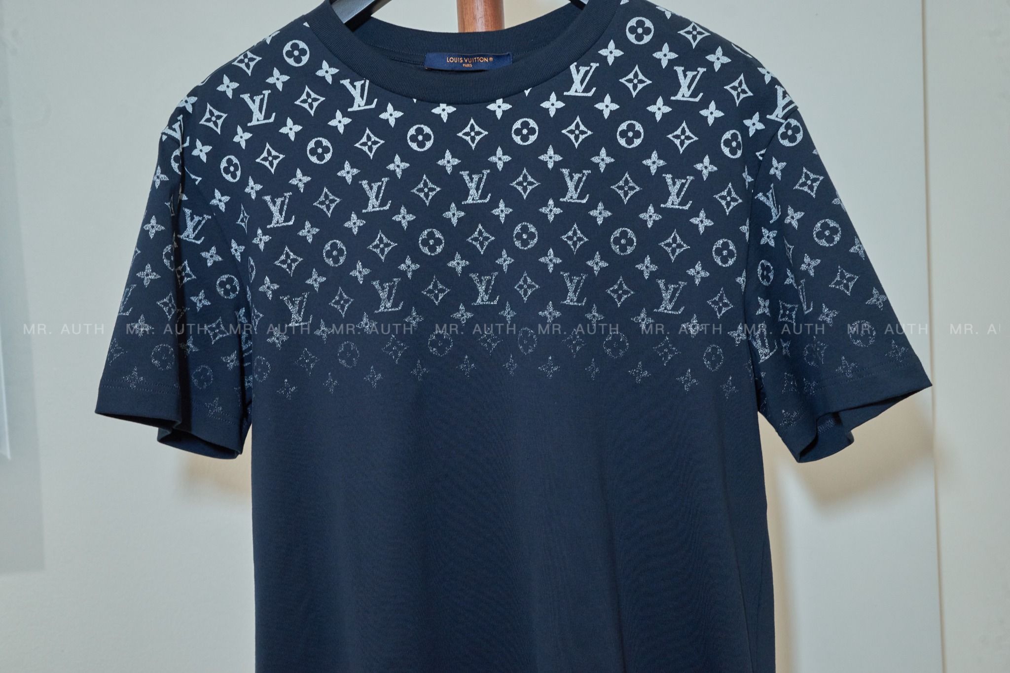 Louis Vuitton Gradient Cotton T-Shirt.