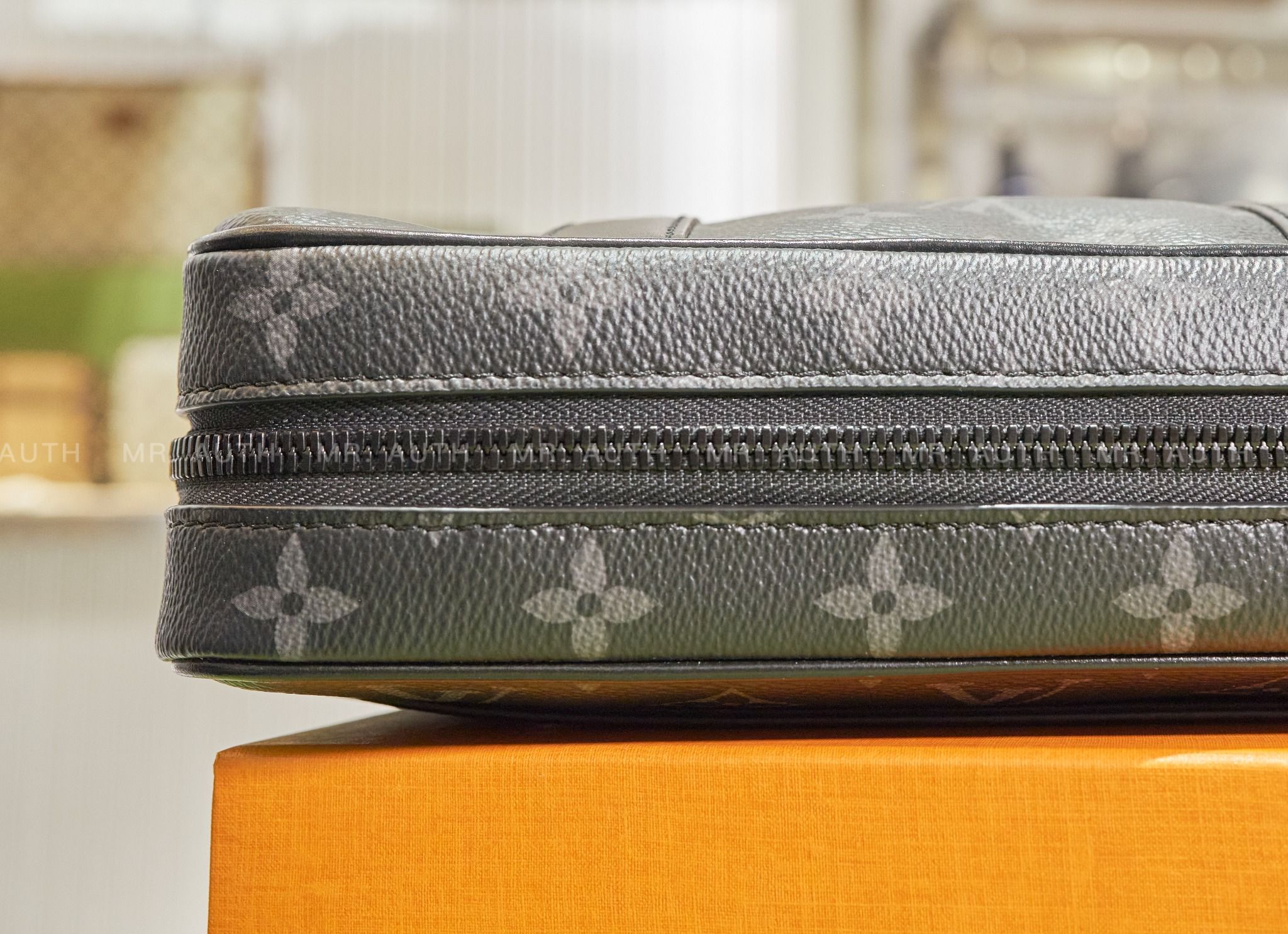 Louis Vuitton Pochette Kasai Pouch