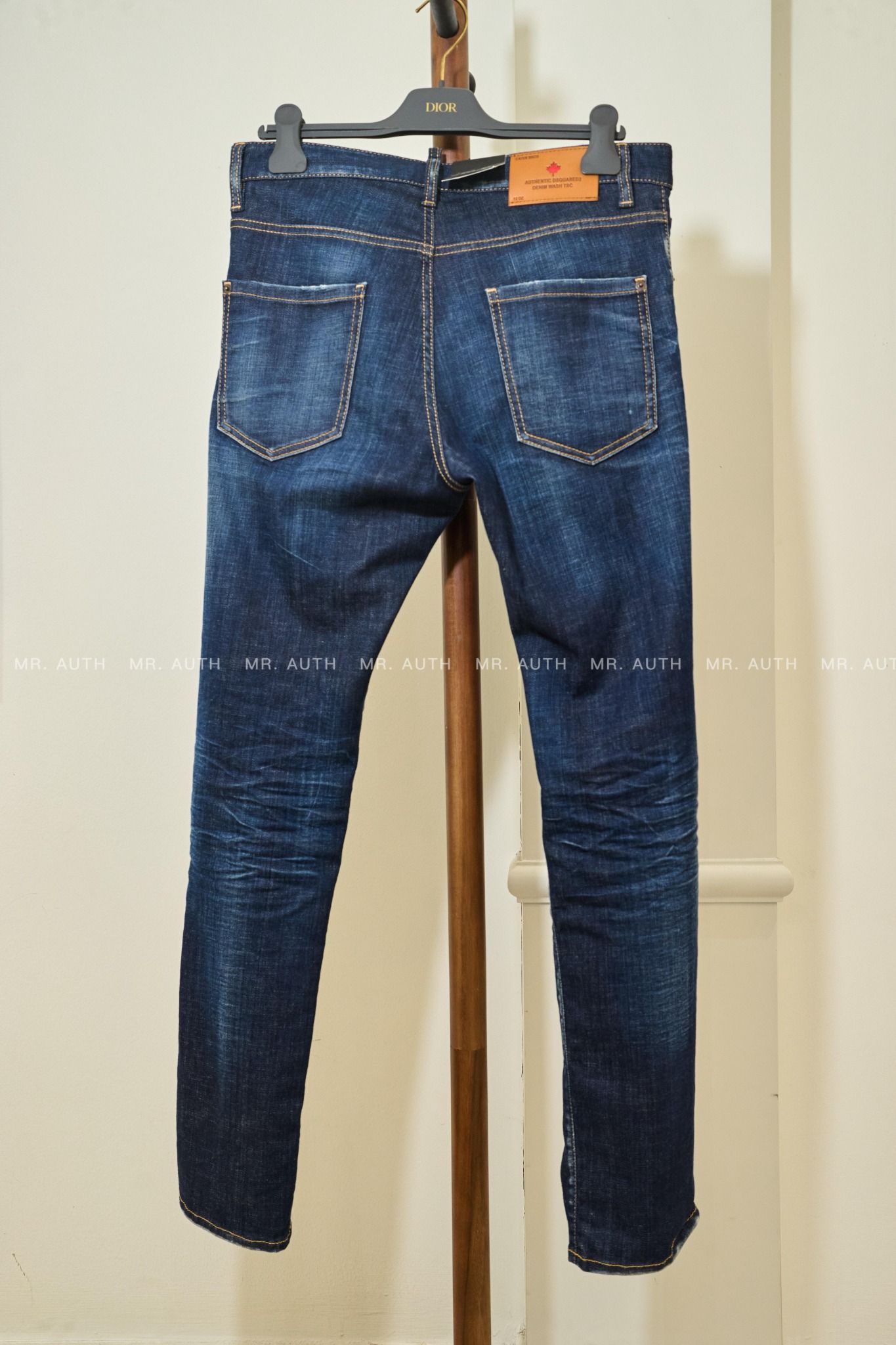 Dsquared2 Coolguy Jeans.