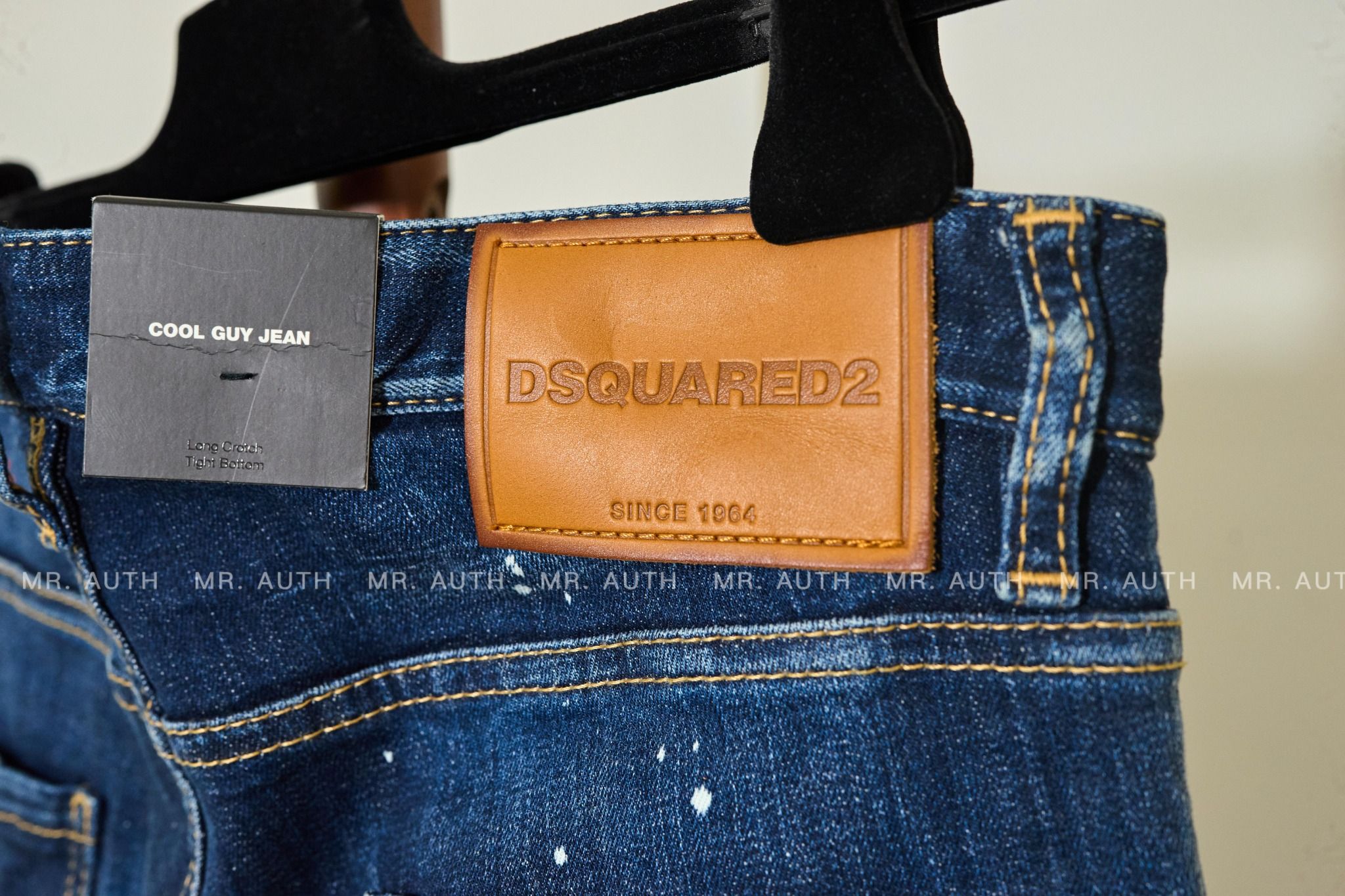 Dsquared2 Coolguy Jeans.