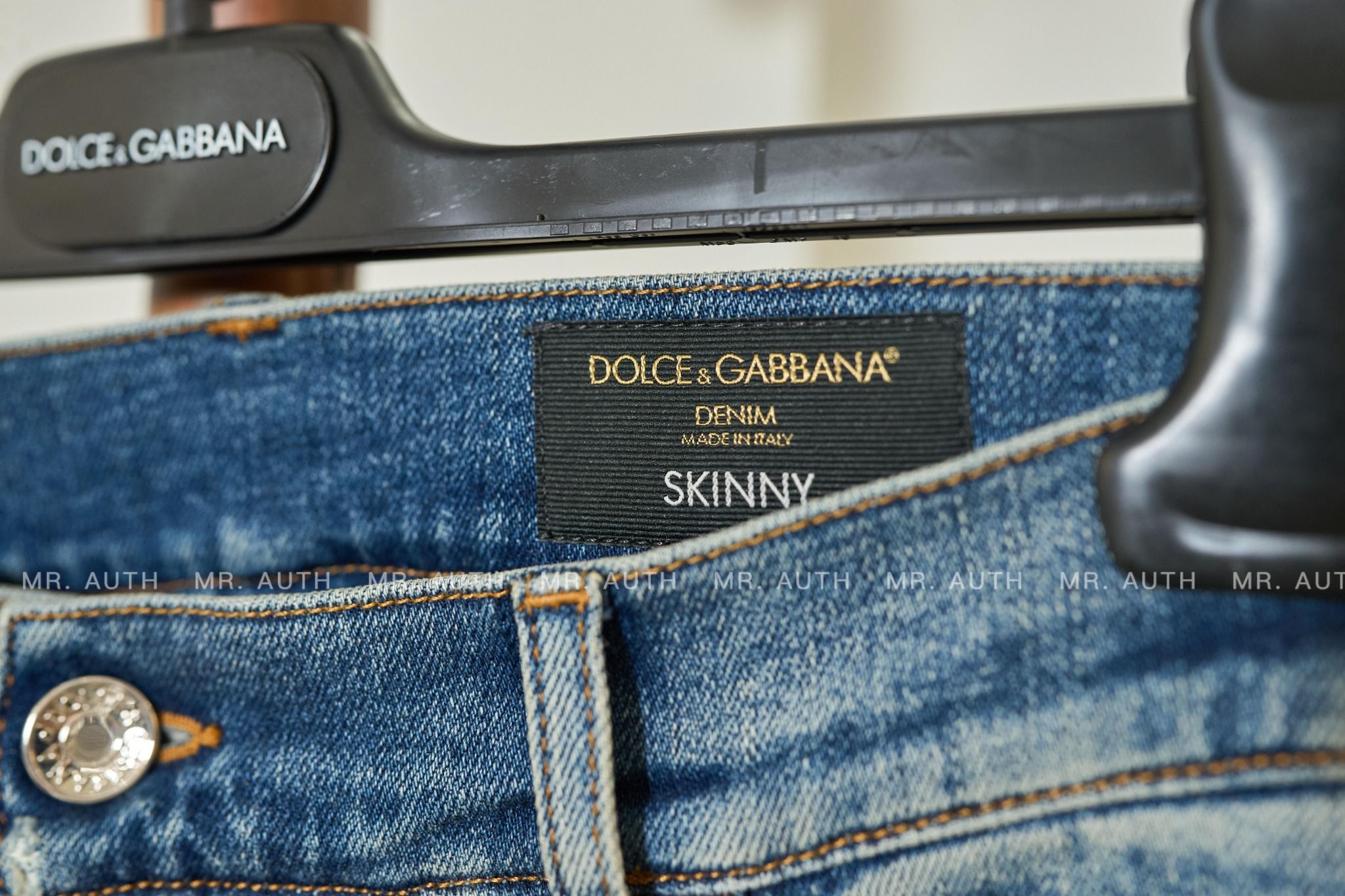 Dolce & Gabbana Skinny Jeans.