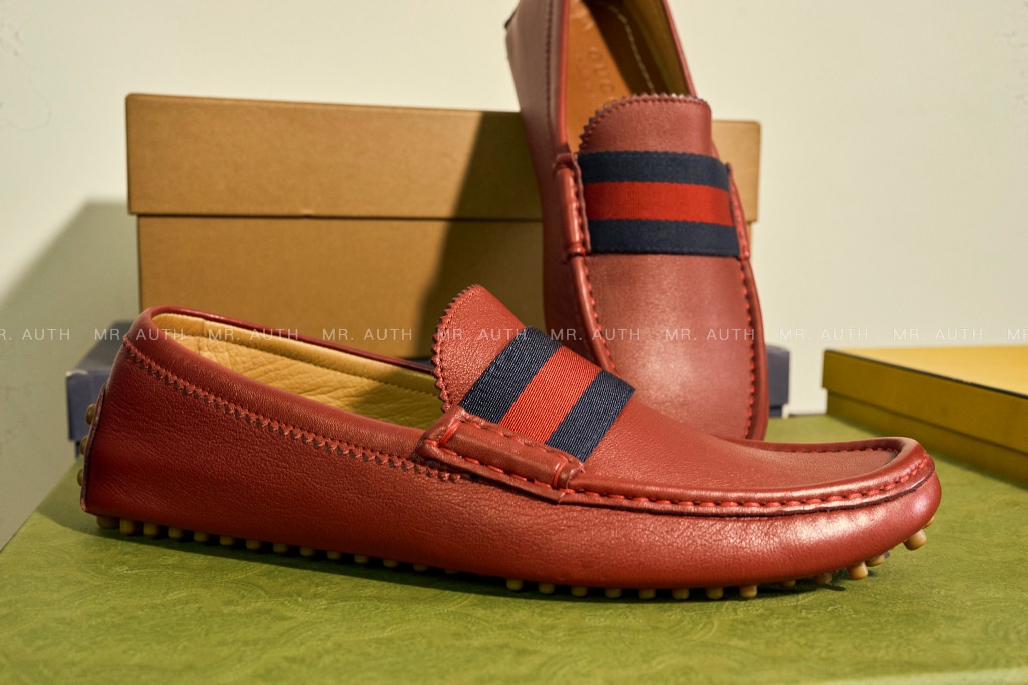 Gucci Leather With Web Mocassin