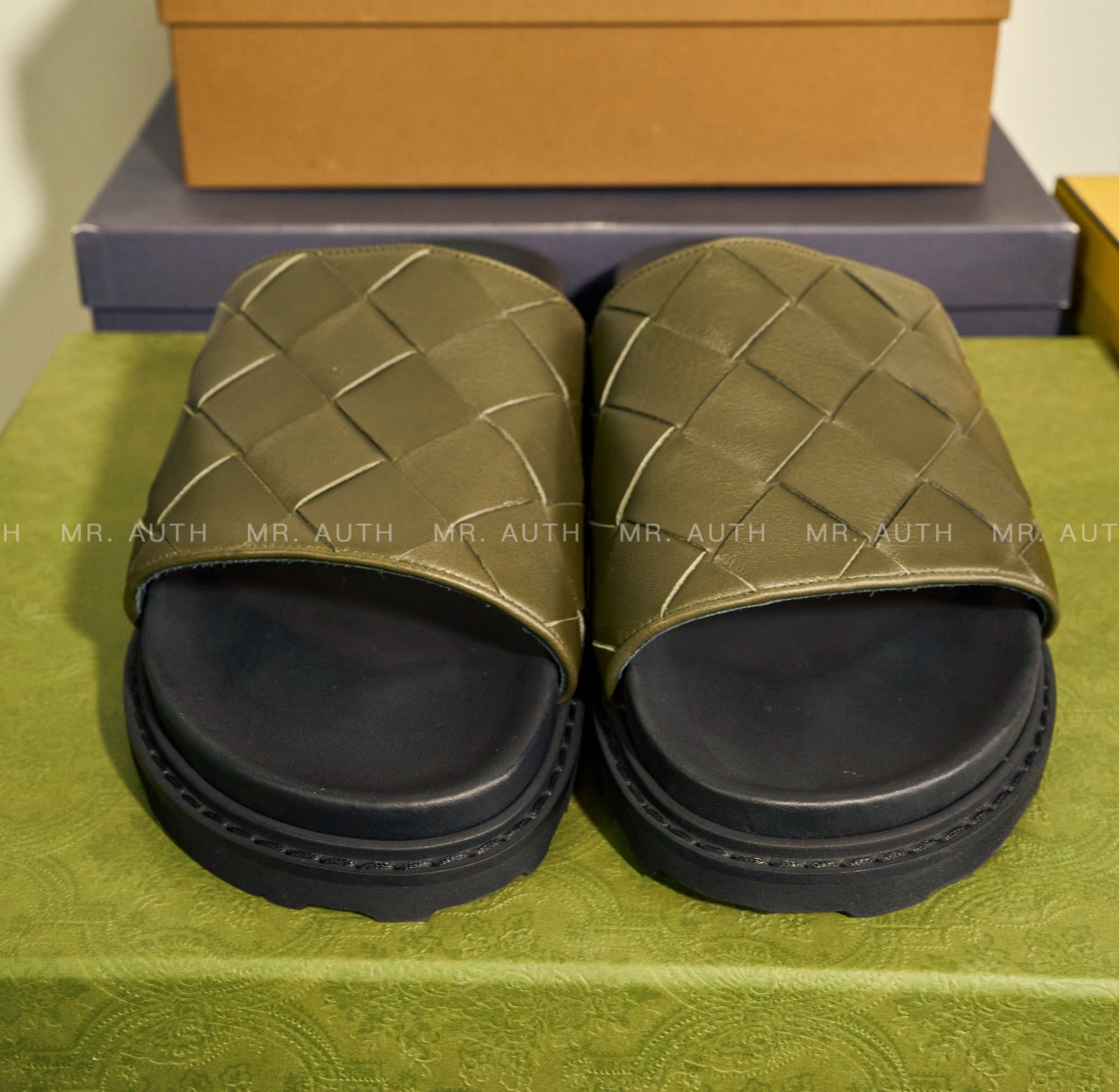 Bottega Veneta Intrecciato Leather Slides