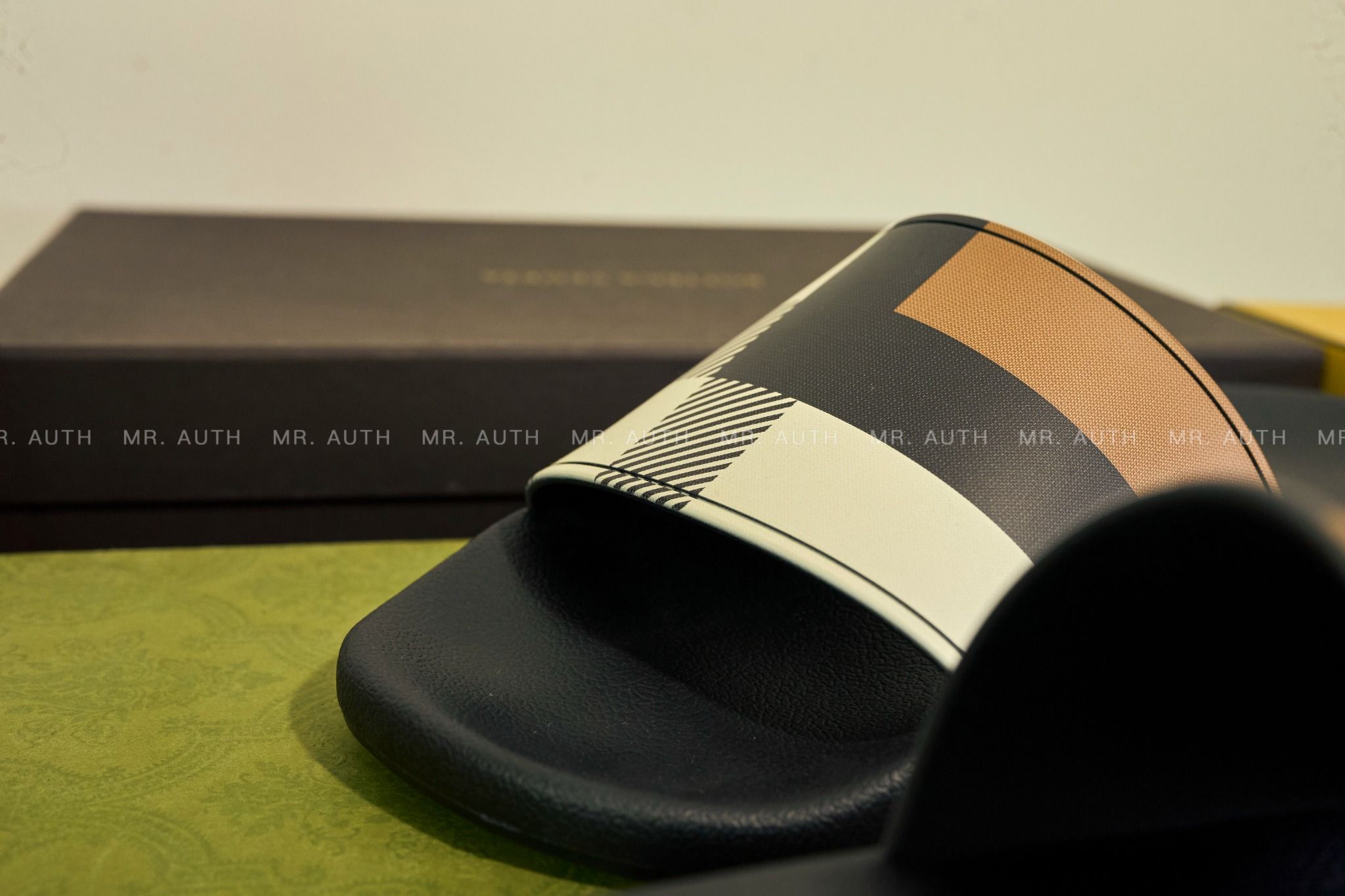 Burberry Furley Checked Slides