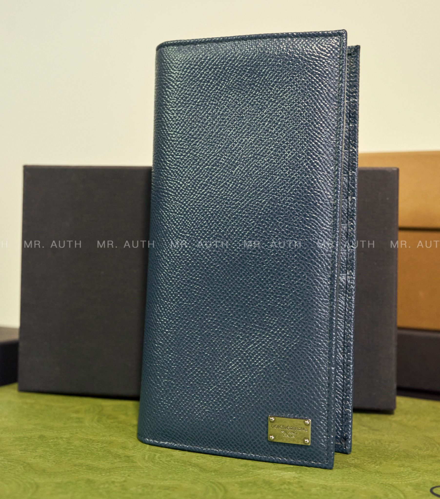 Dolce & Gabbana Wallet Genuine Leather Case Holder Purse Card Bifold.
