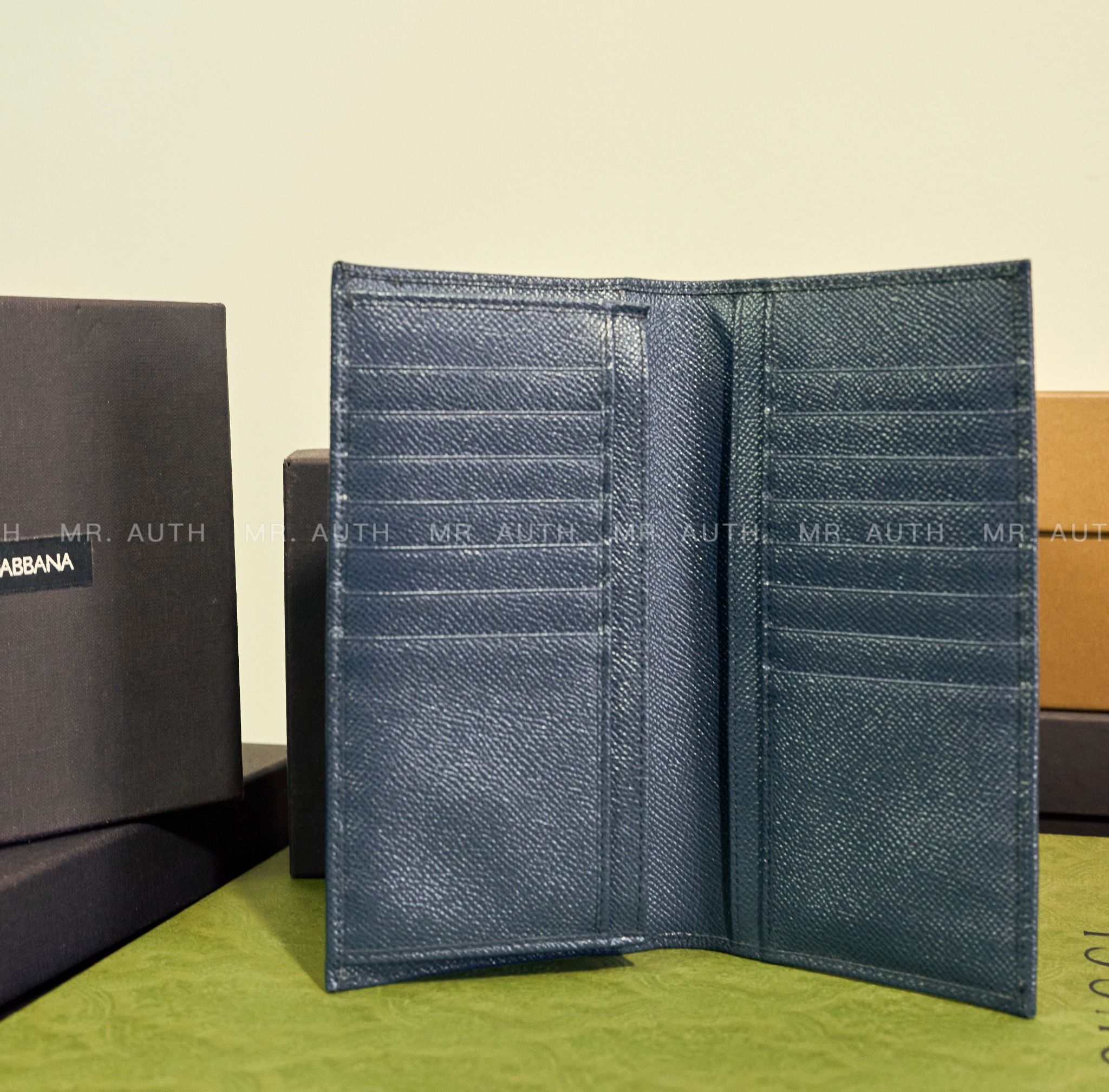 Dolce & Gabbana Wallet Genuine Leather Case Holder Purse Card Bifold.