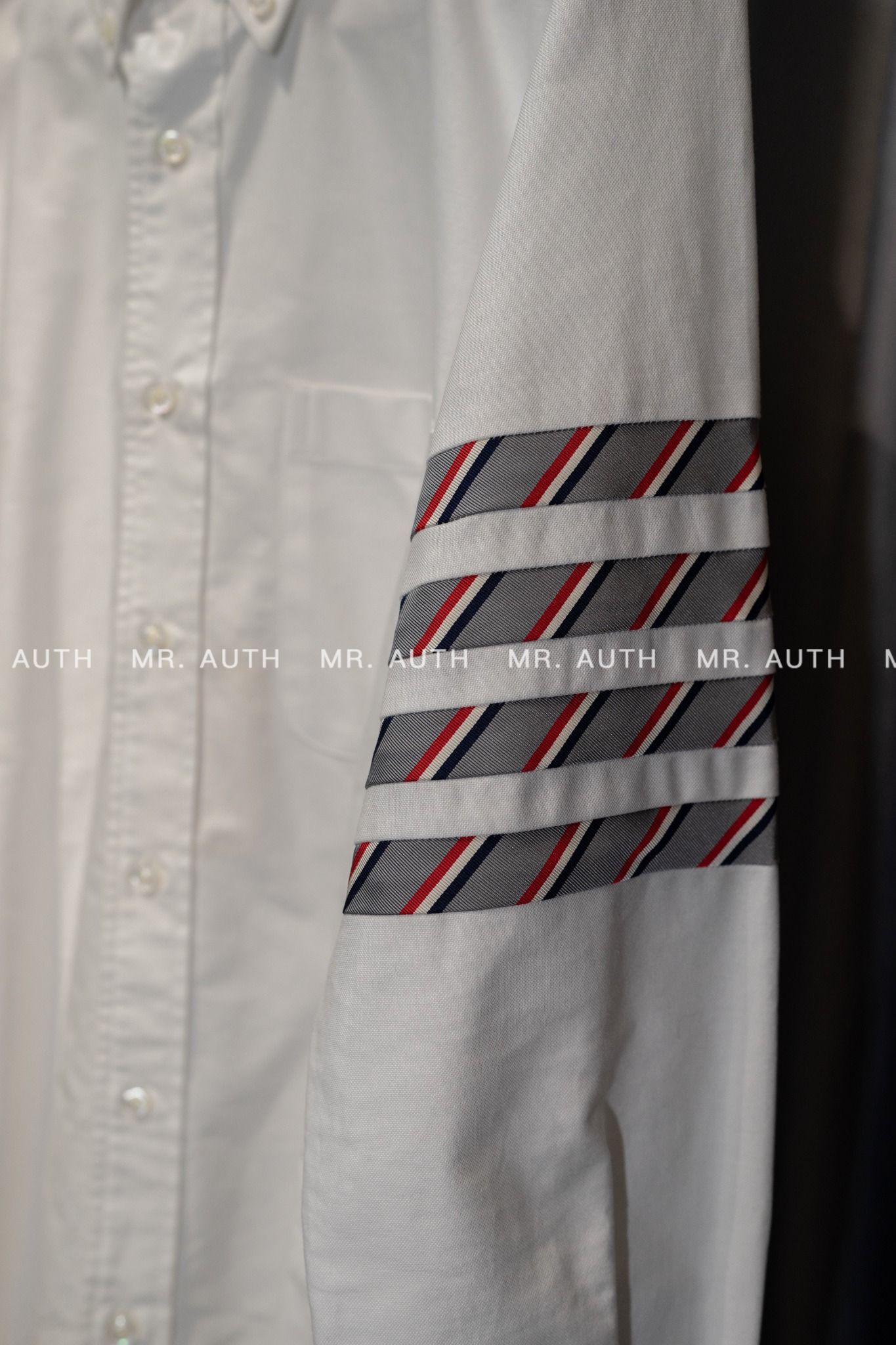 Thom Browne Solid Oxford 4-Bar Point Collar Shirt.