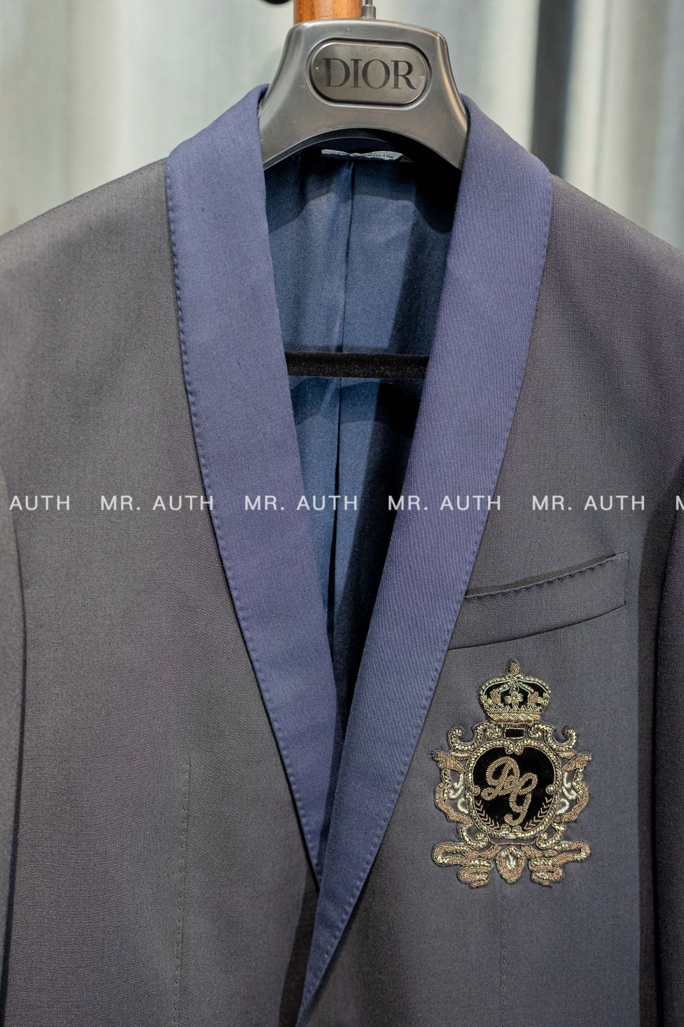 Dolce & Gabbana Single-breasted wool and cashmere jacket with DG patch