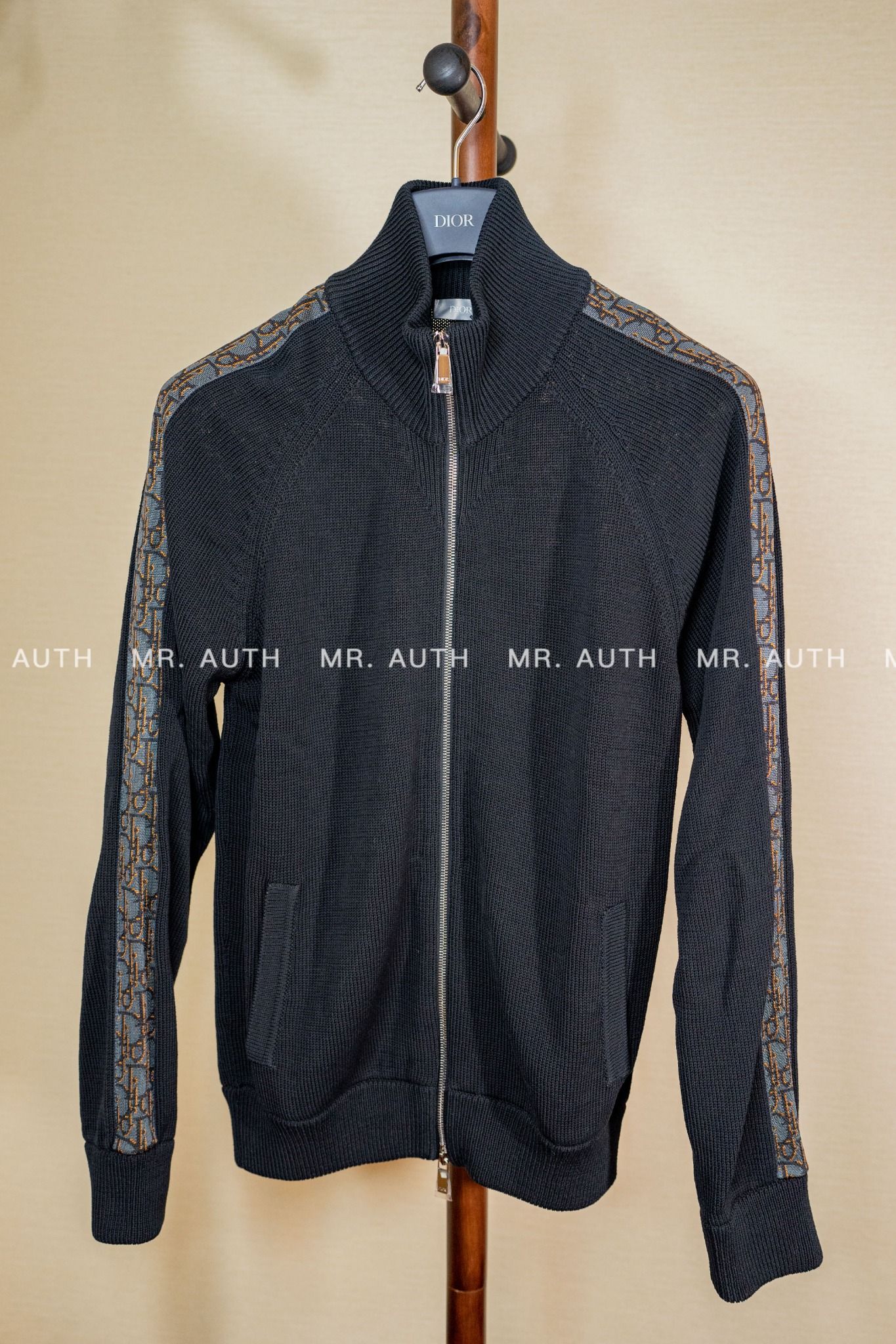 Dior Sweater with Dior Oblique Inserts.