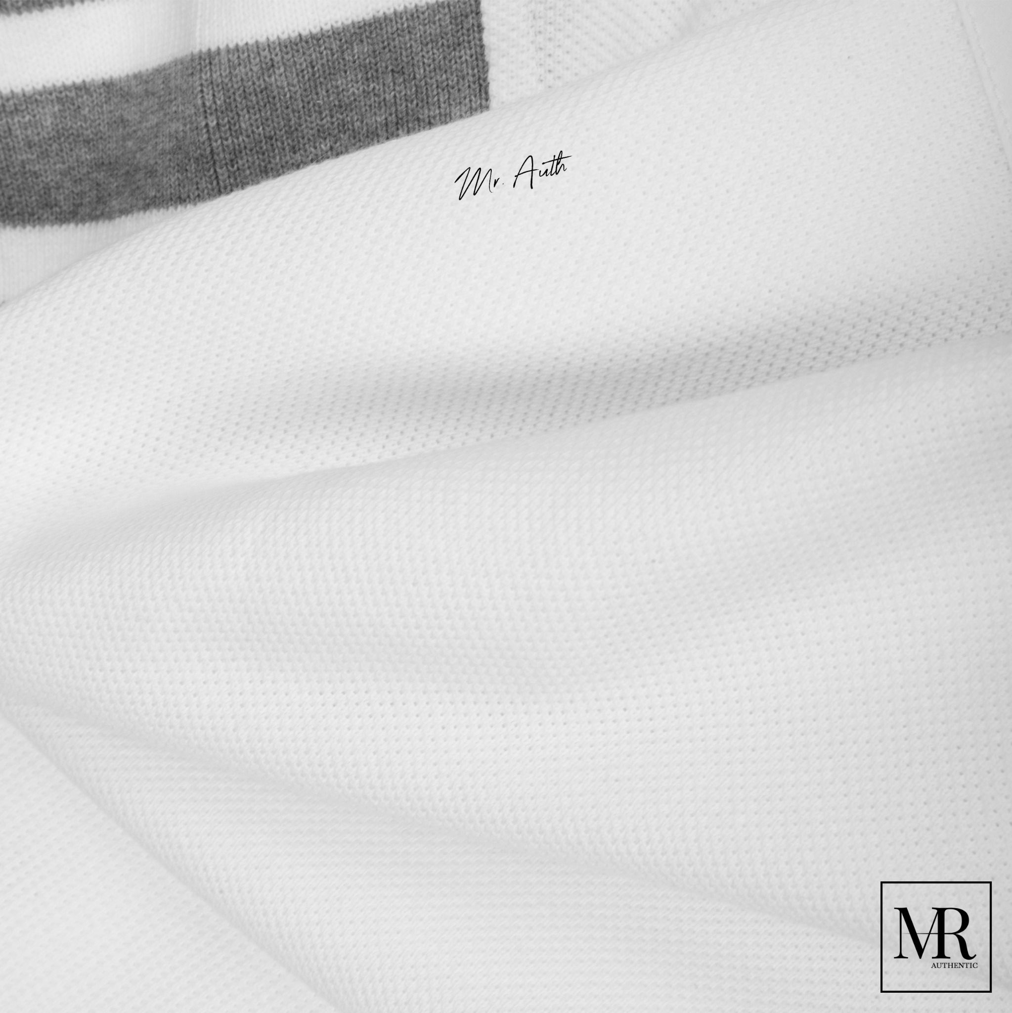 Áo Thom Browne Light Grey Classic Pique Rib Side Insert 4-Bar T-shirt.