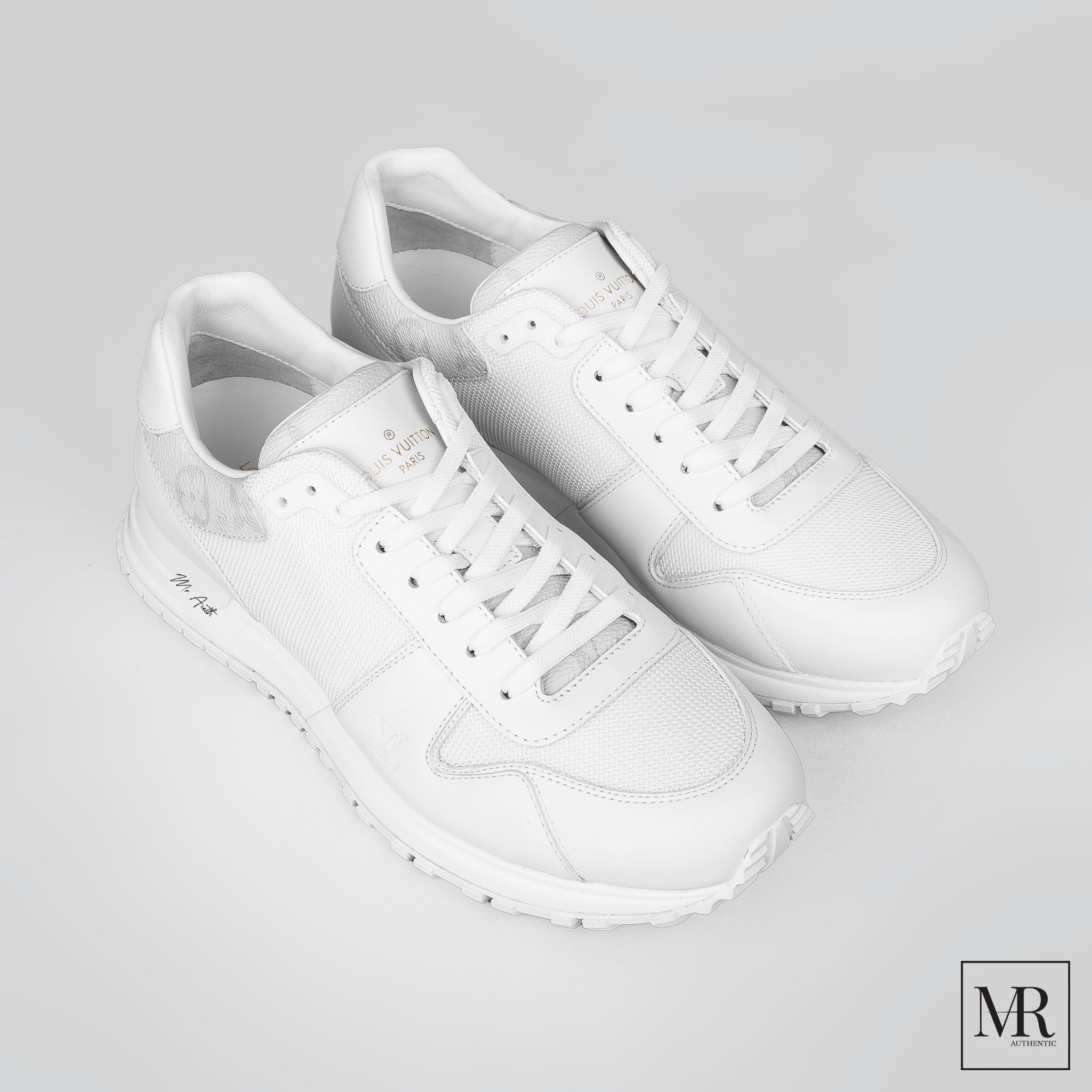 Giày Louis Vuitton Run Away Sneaker.