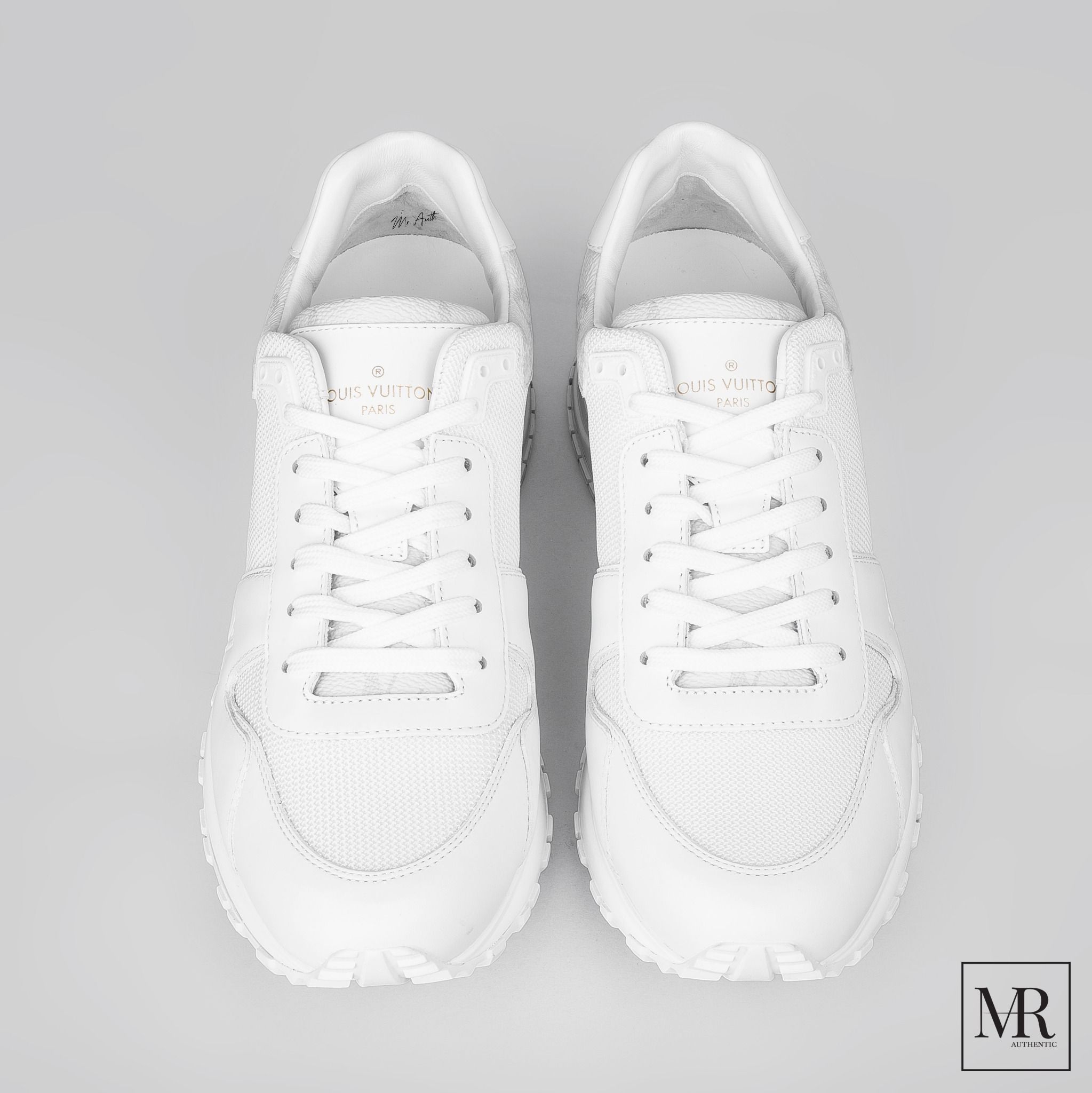 Giày Louis Vuitton Run Away Sneaker.