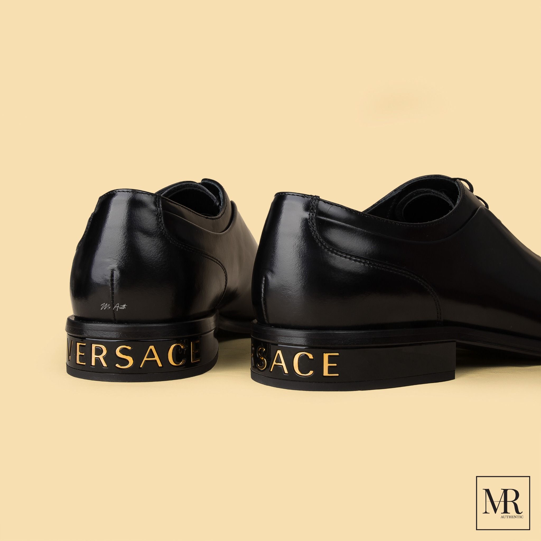 Giày Versace V Heel Lace Up Smart Shoes.