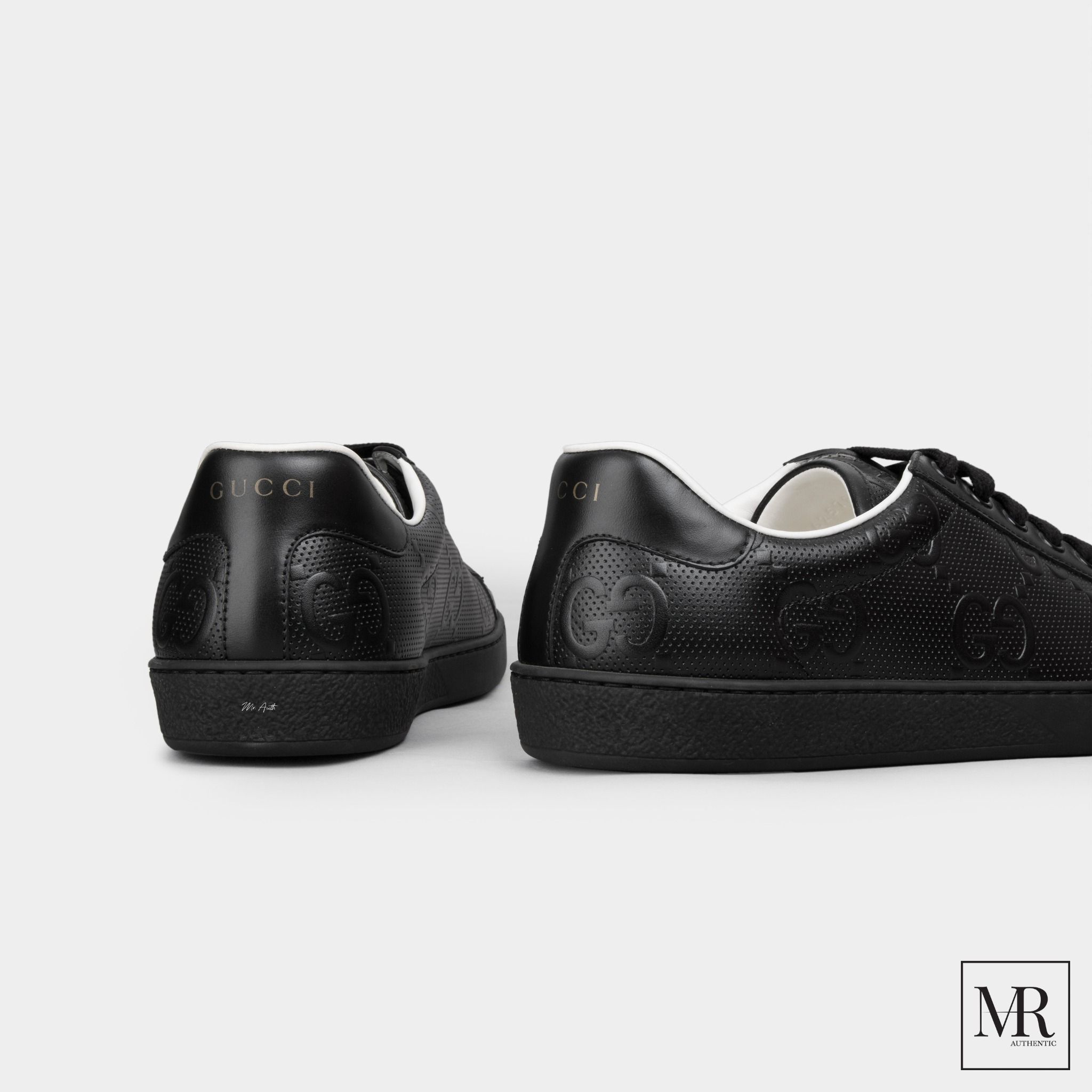 Giày Gucci Ace GG Embossed Sneaker.