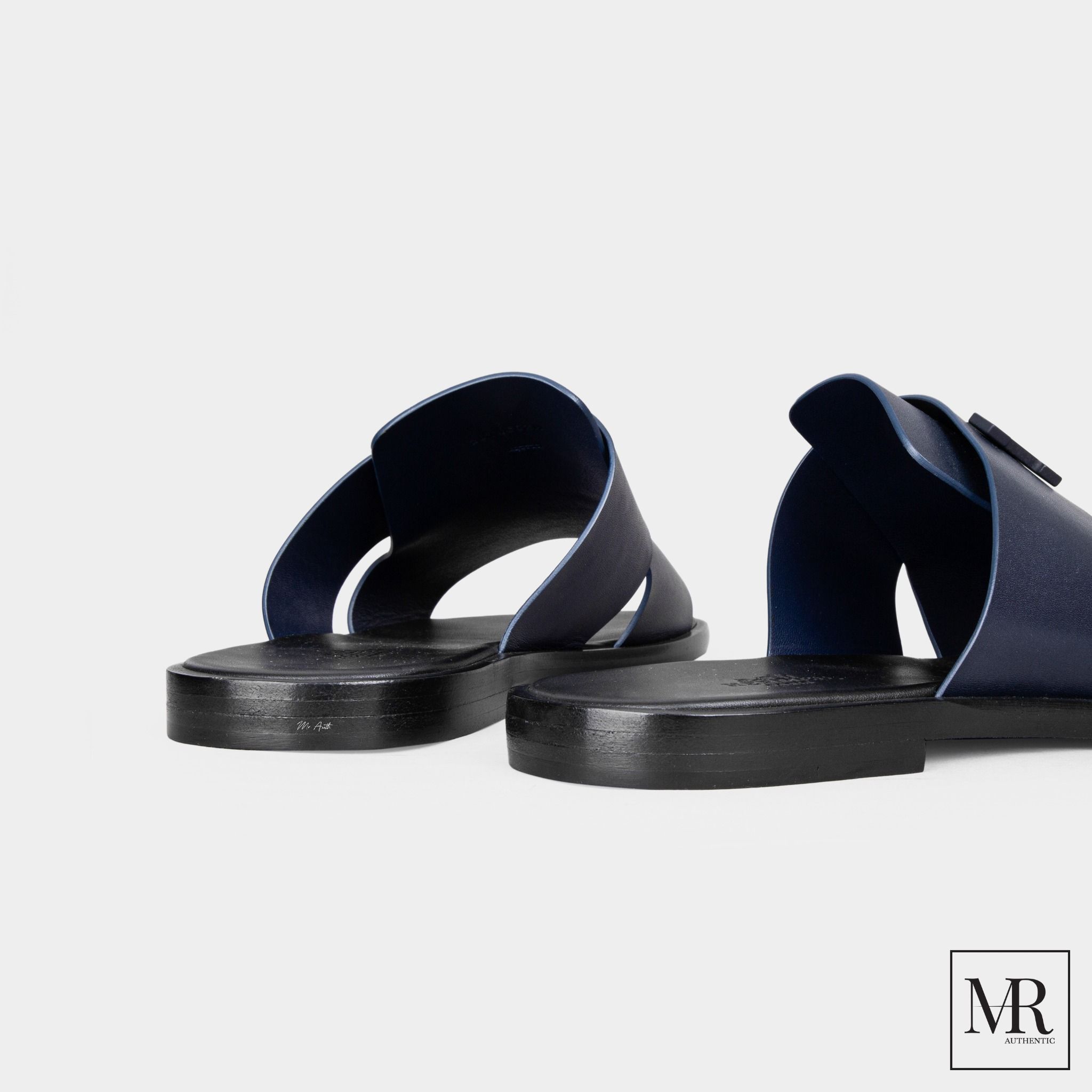 Dép Hermes Leather Slides.