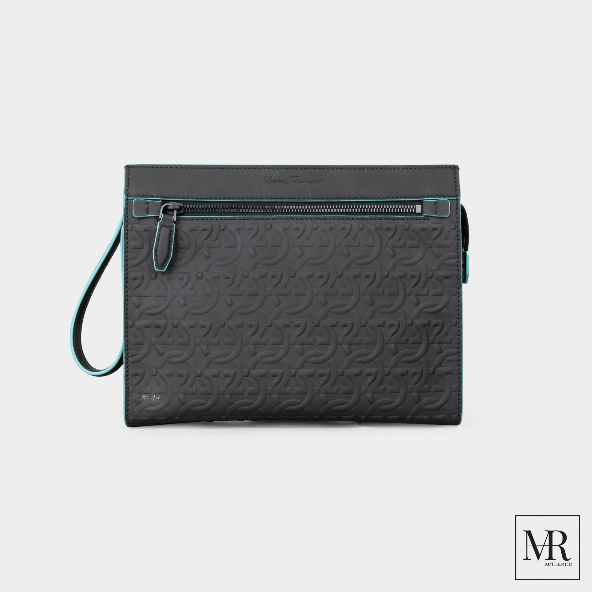 Túi Salvatore Ferragamo Leather Clutch.