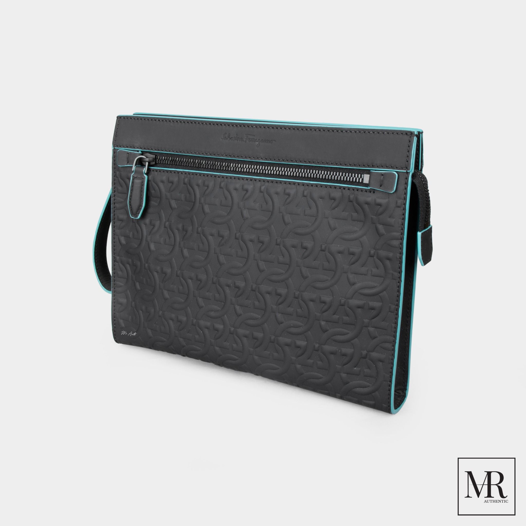 Túi Salvatore Ferragamo Leather Clutch.