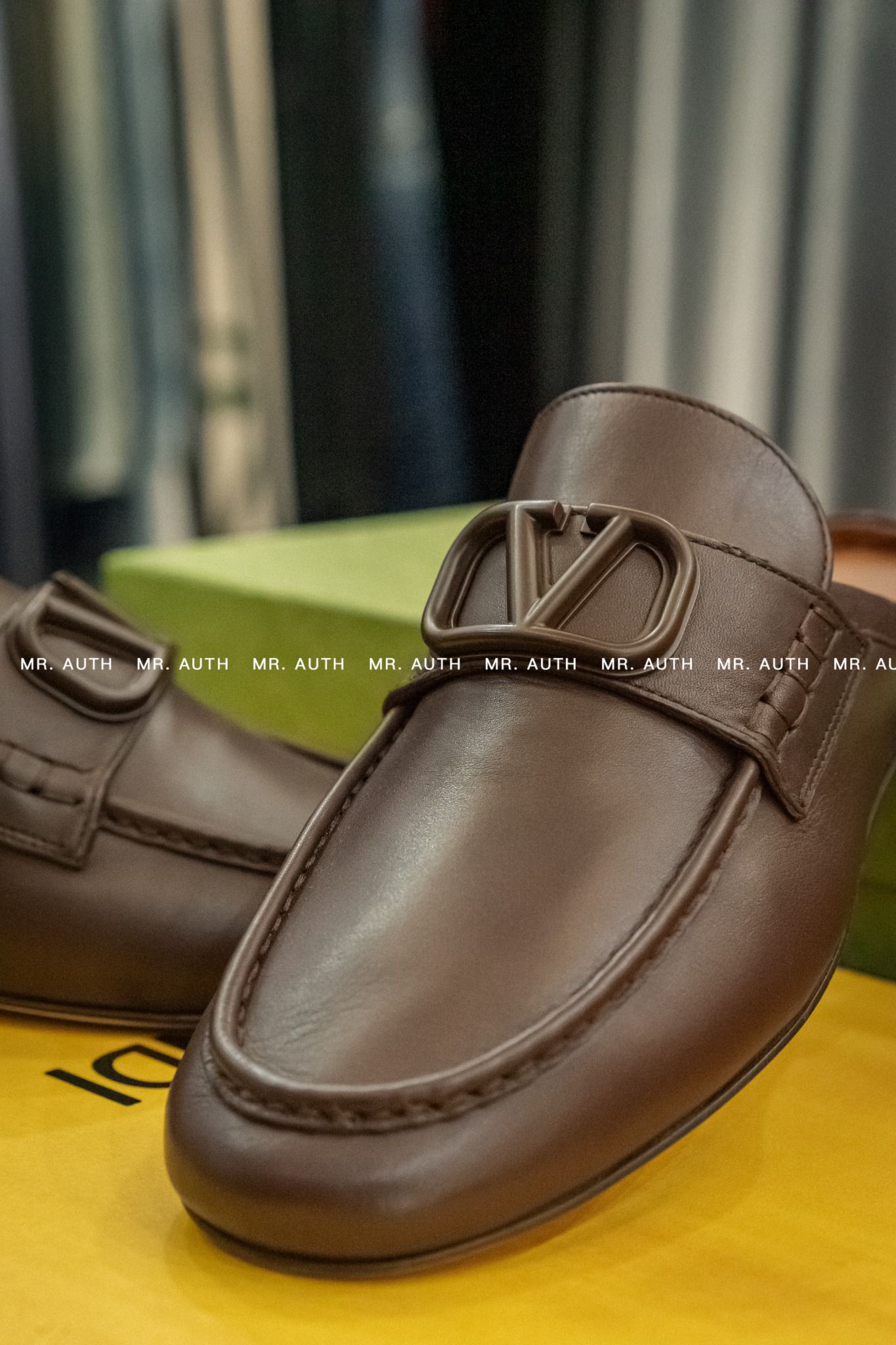 Valentino Garavani V Logo Leather Slippers
