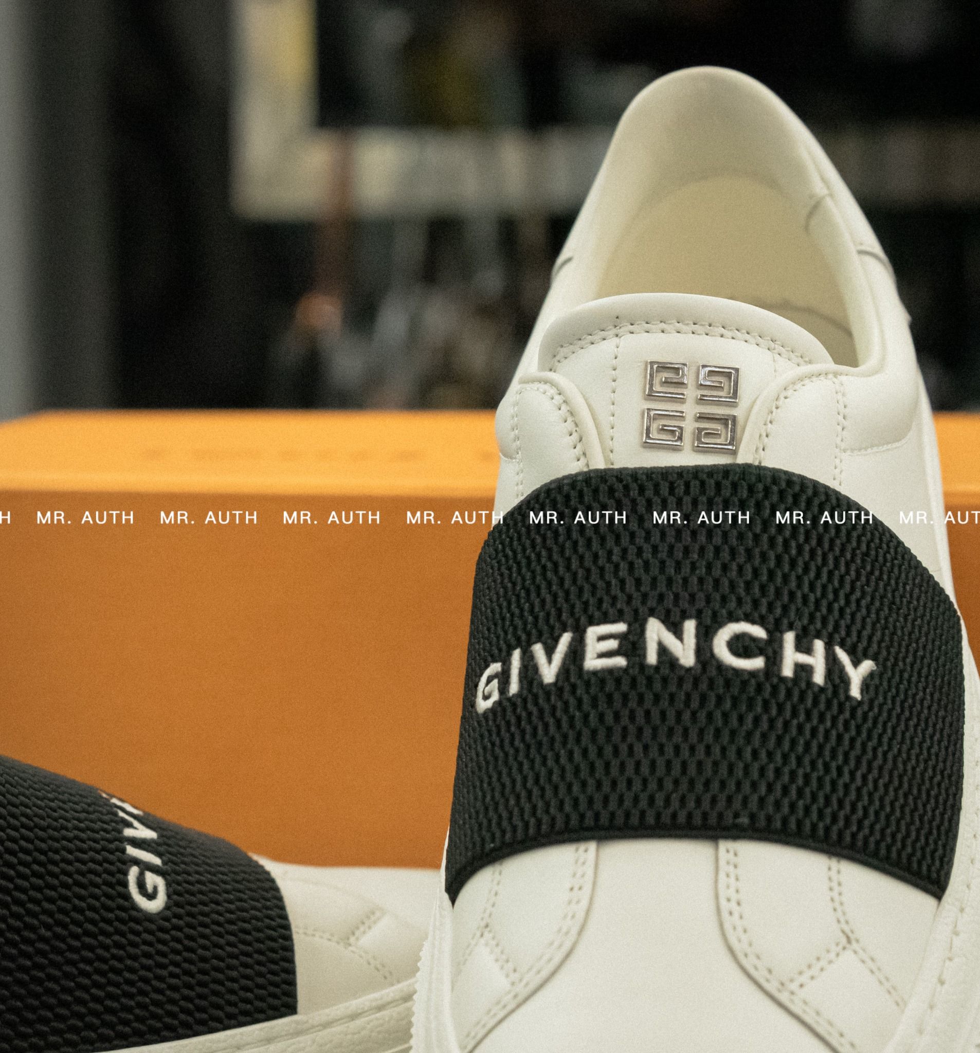 Givenchy City Sport sneakers in leather with GIVENCHY Strap