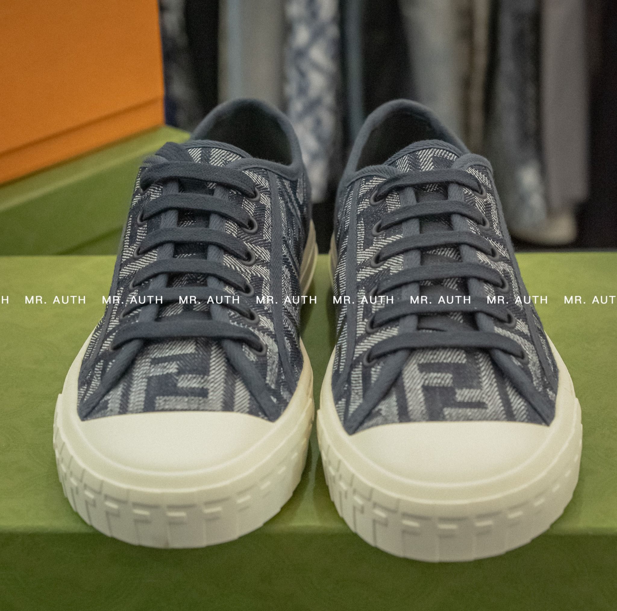 Fendi Domino FF jacquard fabric low-tops Sneakers