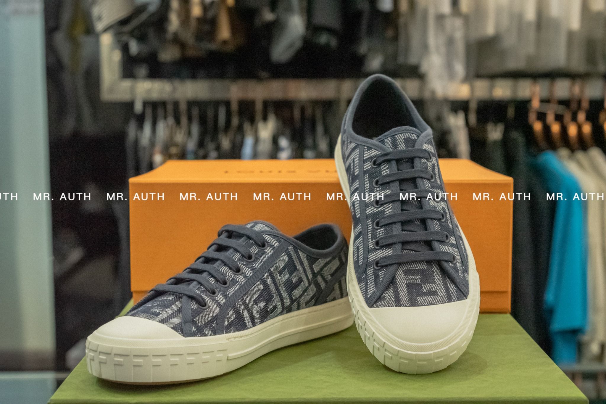 Fendi Domino FF jacquard fabric low-tops Sneakers