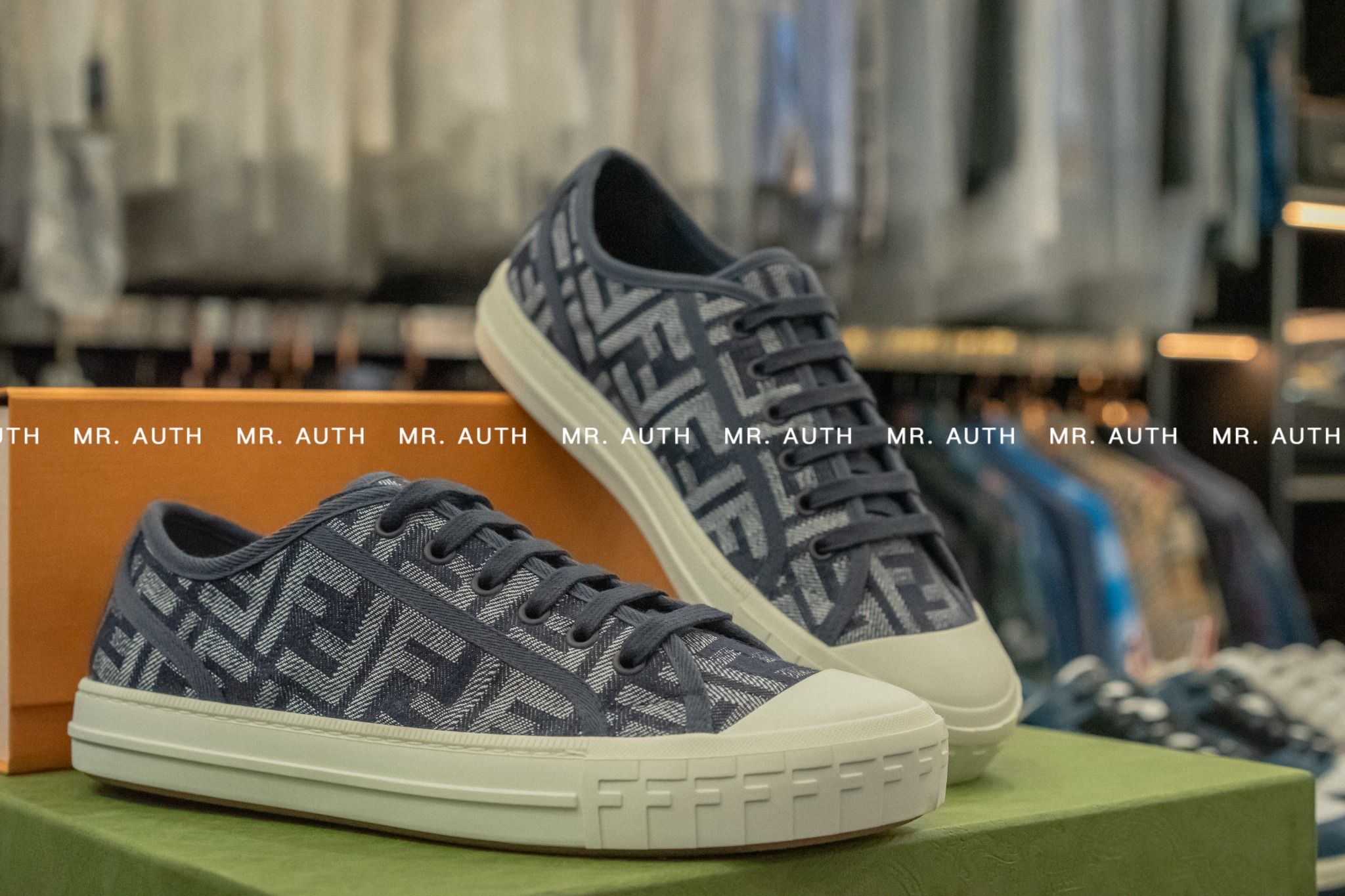 Fendi Domino FF jacquard fabric low-tops Sneakers